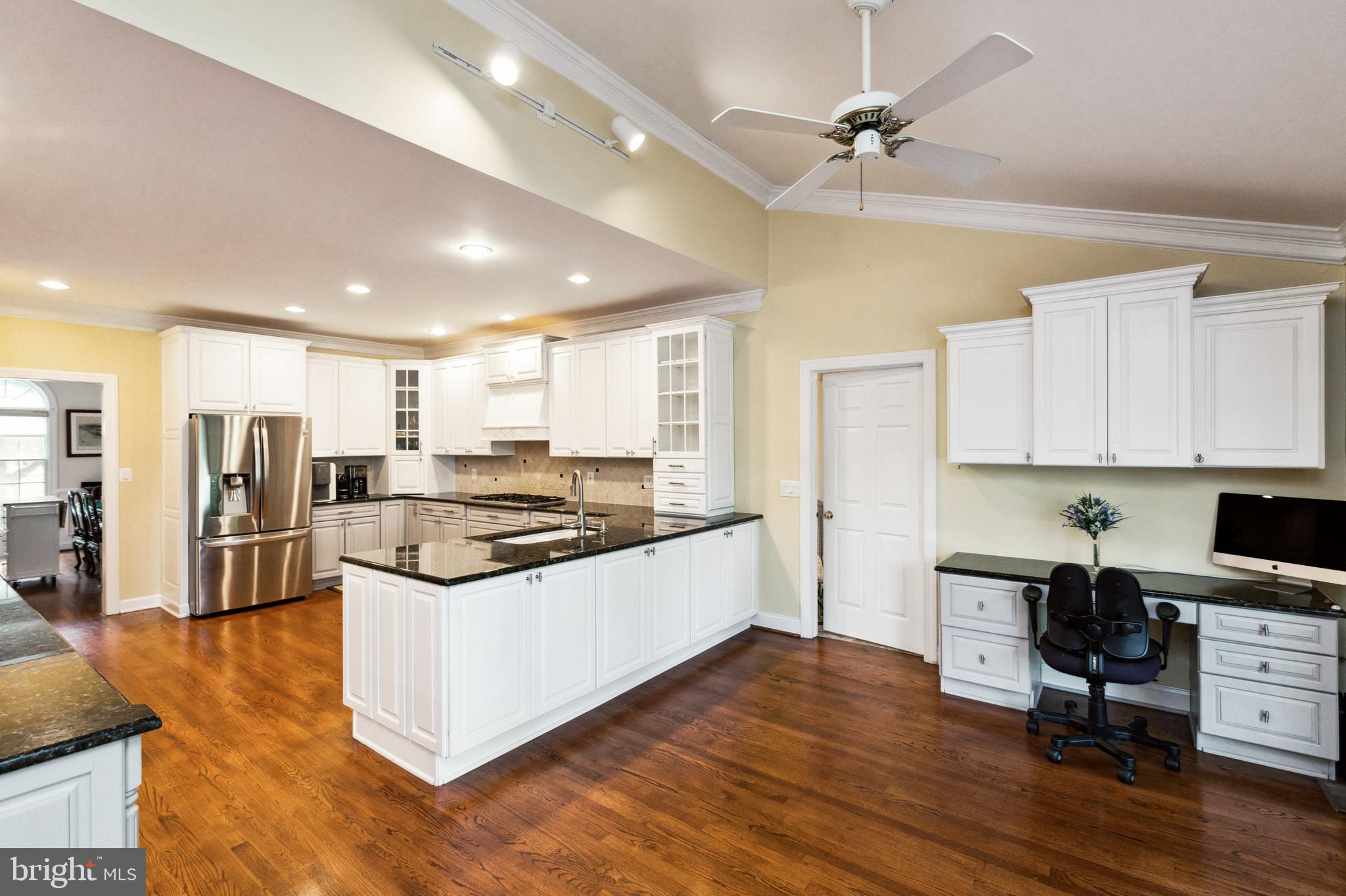 HUNTER MILL ESTATES - Residential Lease