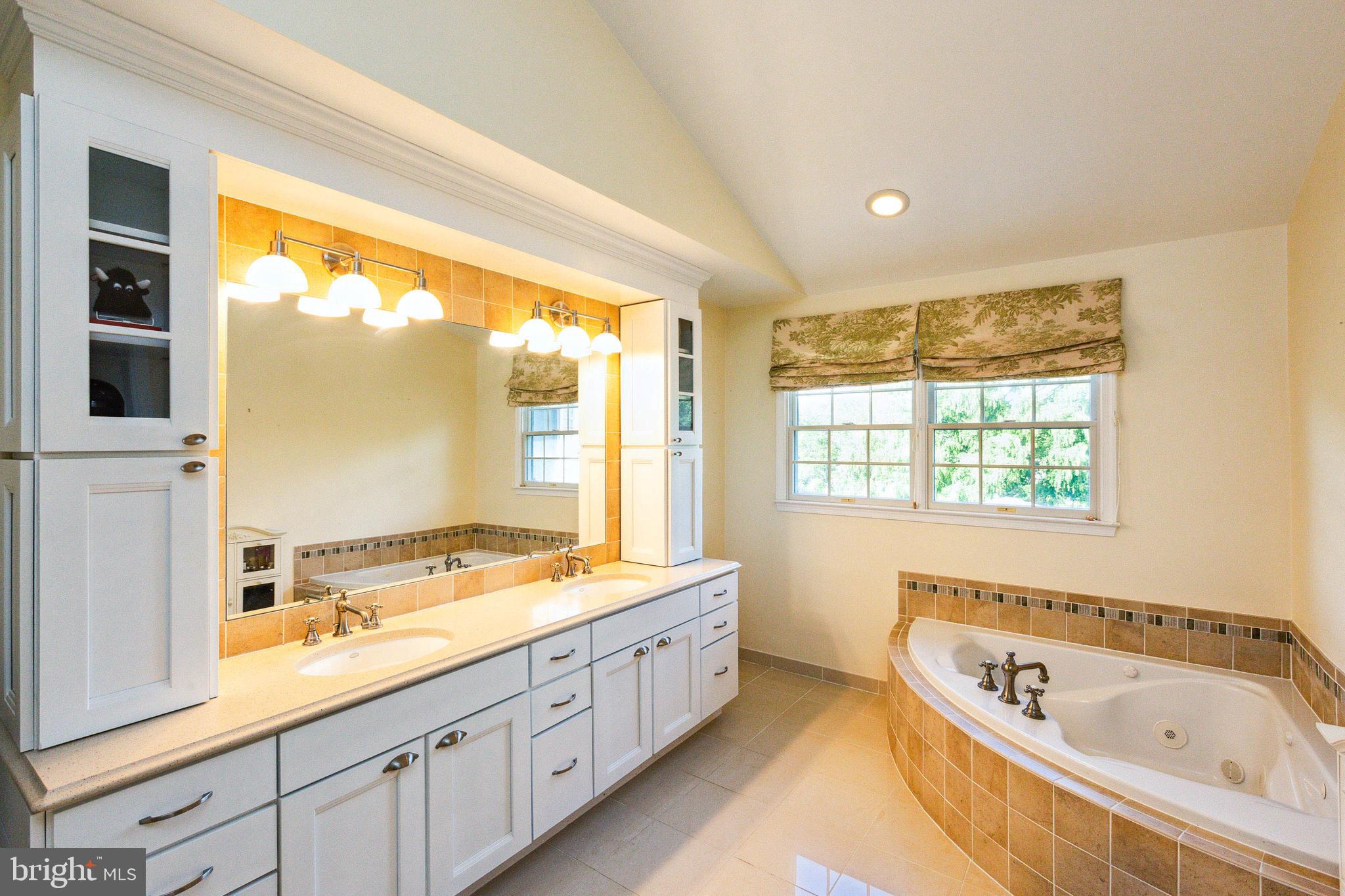 HUNTER MILL ESTATES - Residential Lease