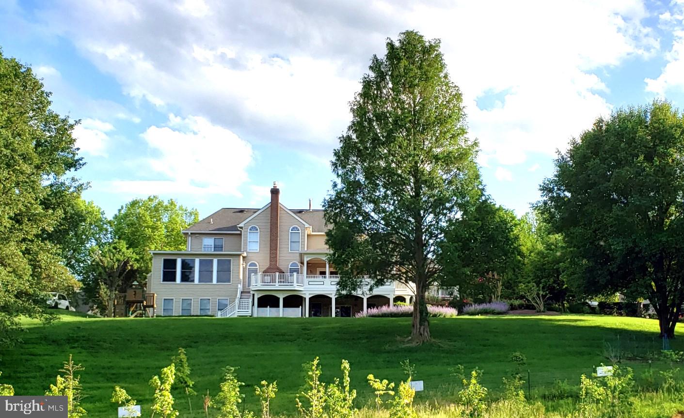 HUNTER MILL ESTATES - Residential Lease