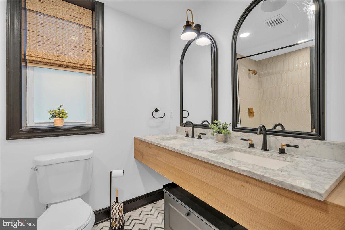 FRANCISVILLE - Residential