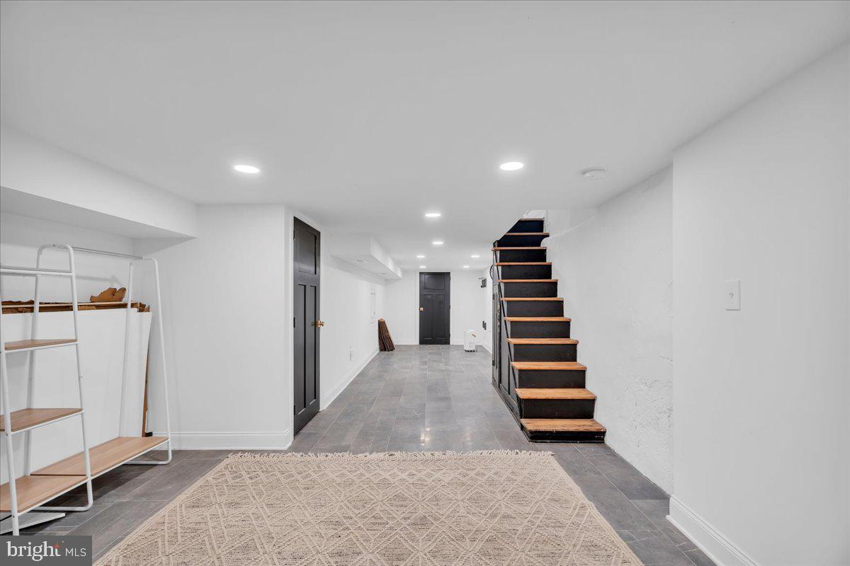 FRANCISVILLE - Residential