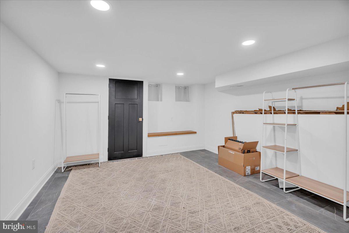 FRANCISVILLE - Residential