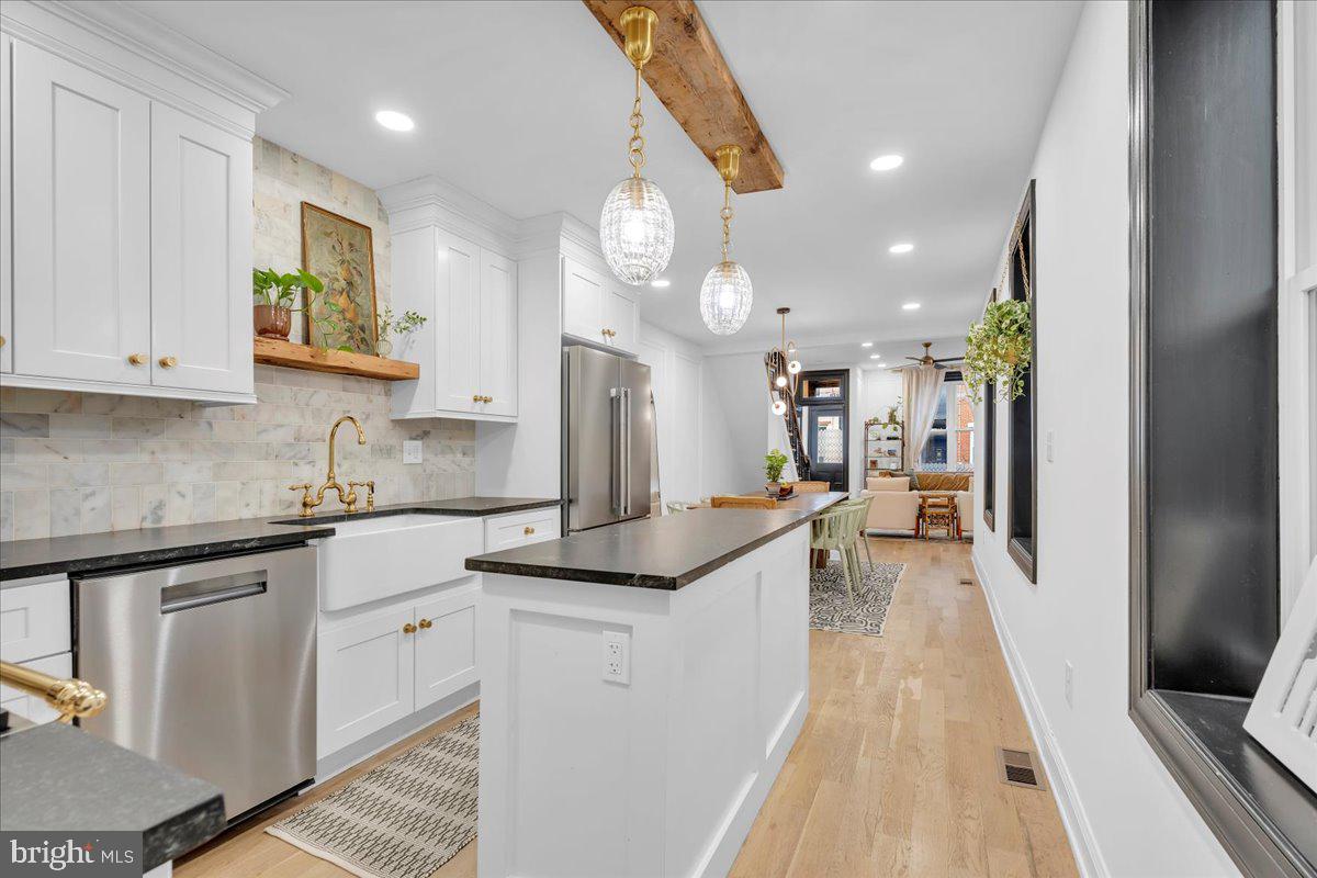 FRANCISVILLE - Residential