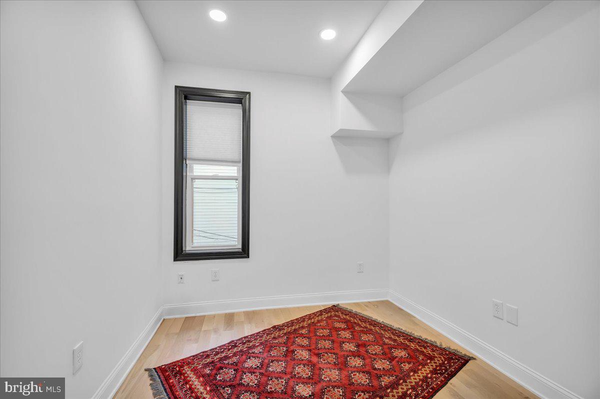 FRANCISVILLE - Residential