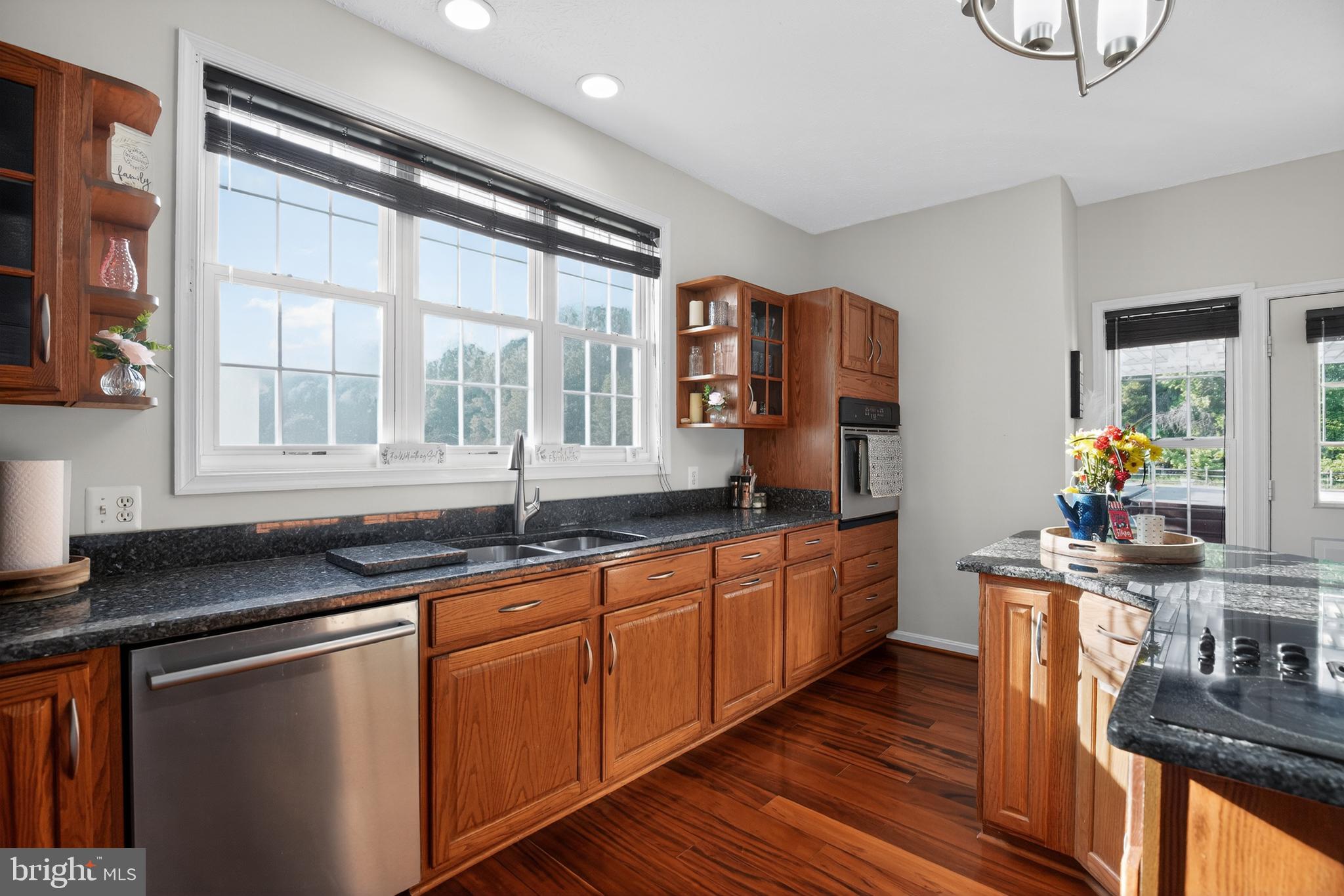 HILLMEADE - Residential