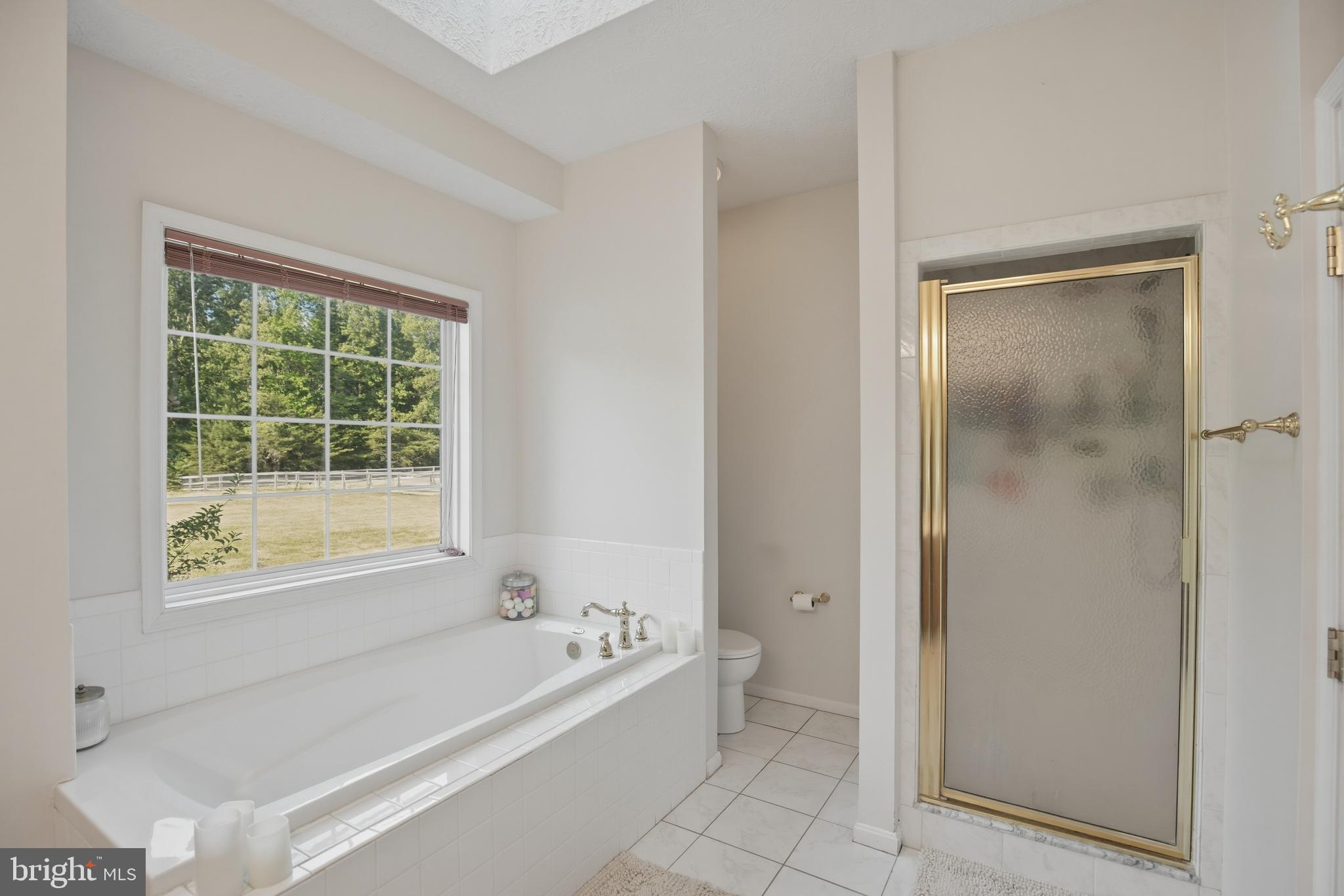 HILLMEADE - Residential