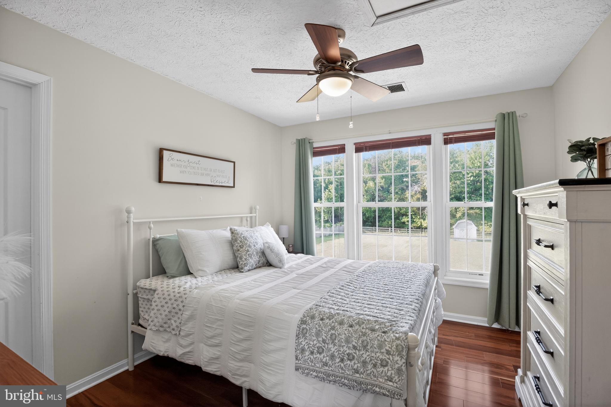 HILLMEADE - Residential