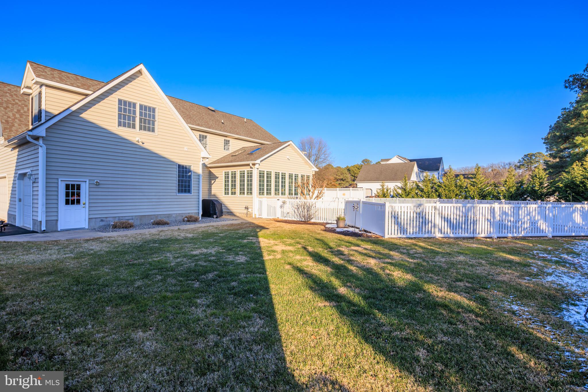 BENTONS PLEASURE - Residential