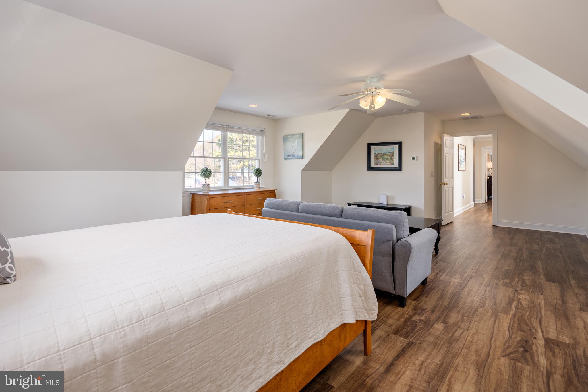 BENTONS PLEASURE - Residential