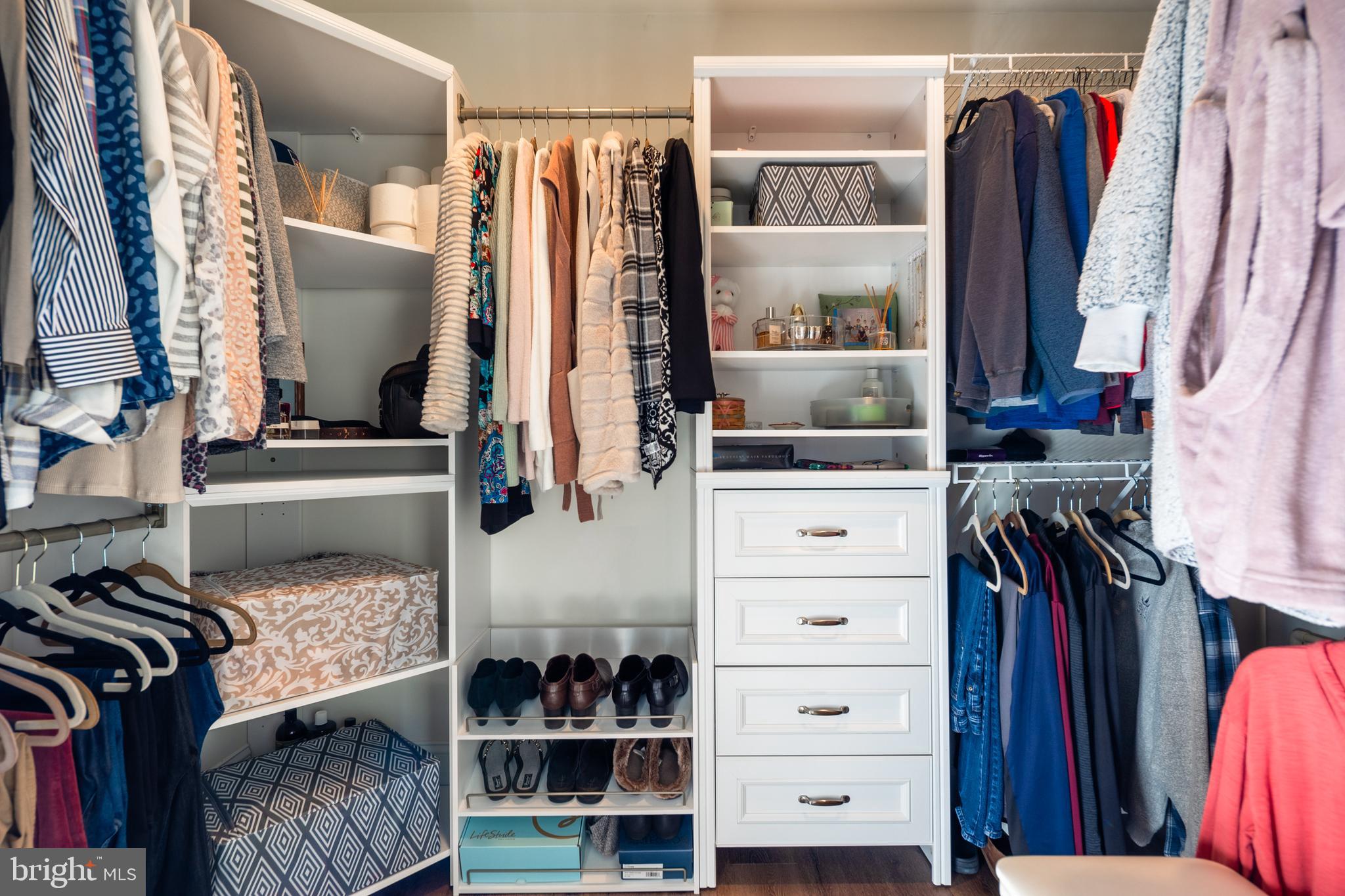 BENTONS PLEASURE - Residential