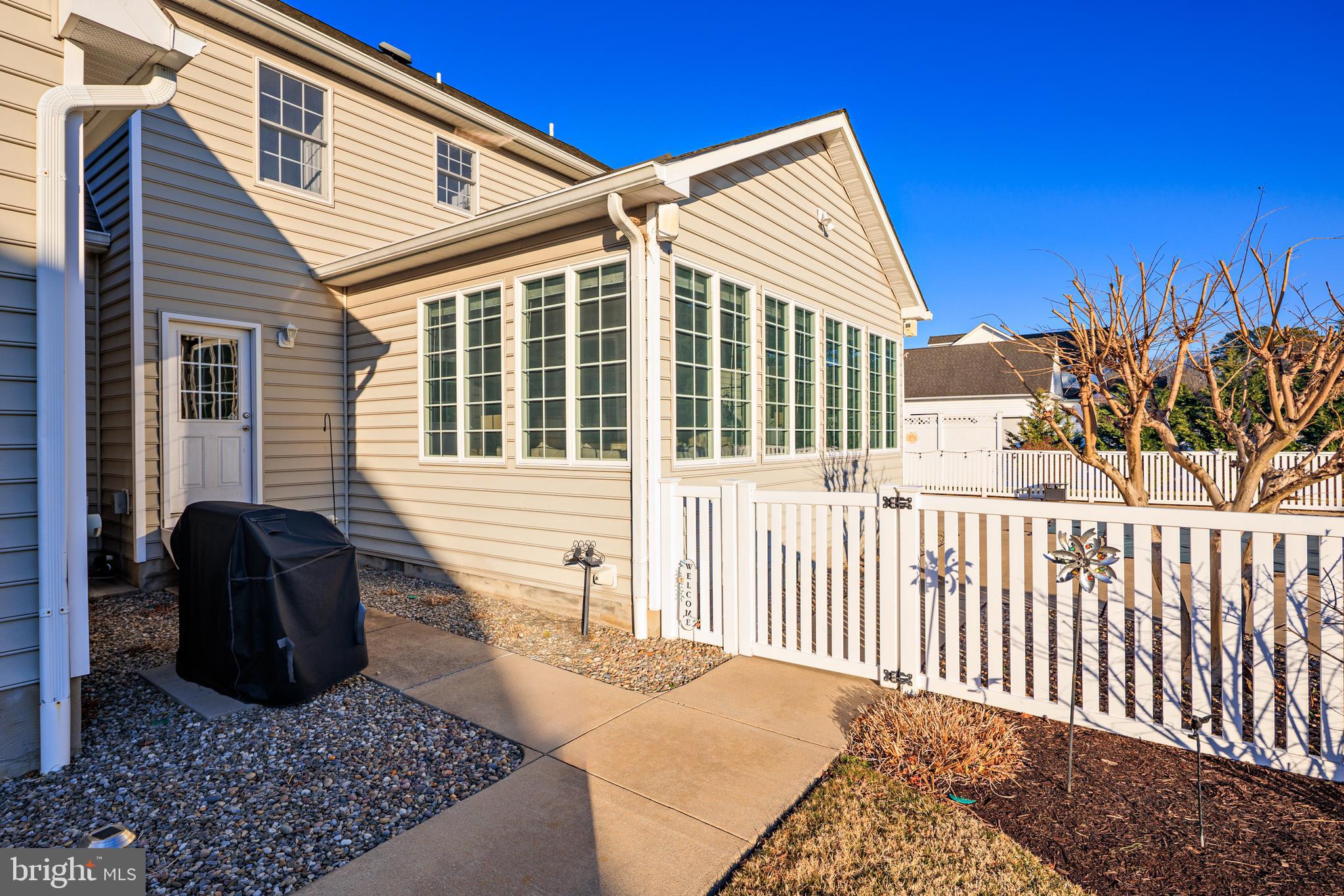 BENTONS PLEASURE - Residential