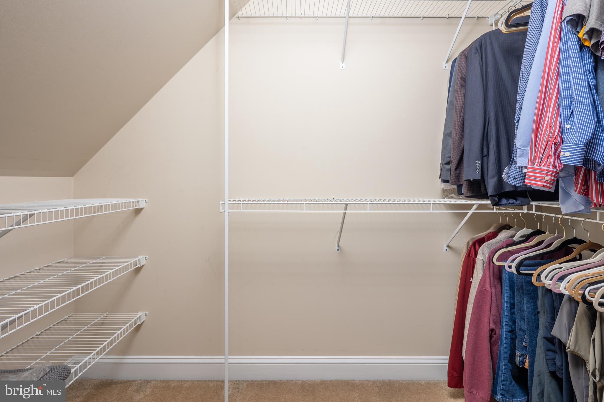 BENTONS PLEASURE - Residential