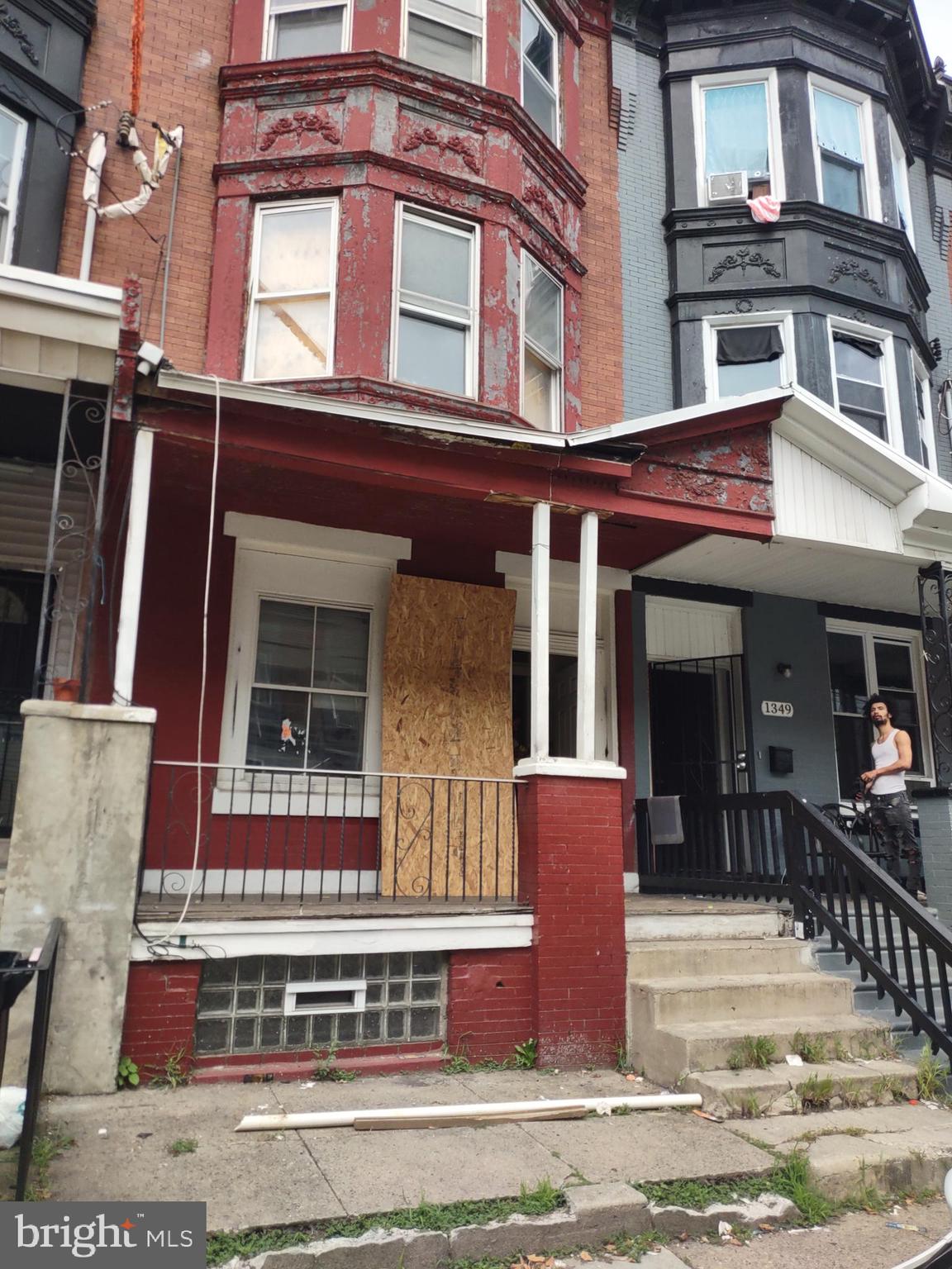 1351 W JEROME STREET