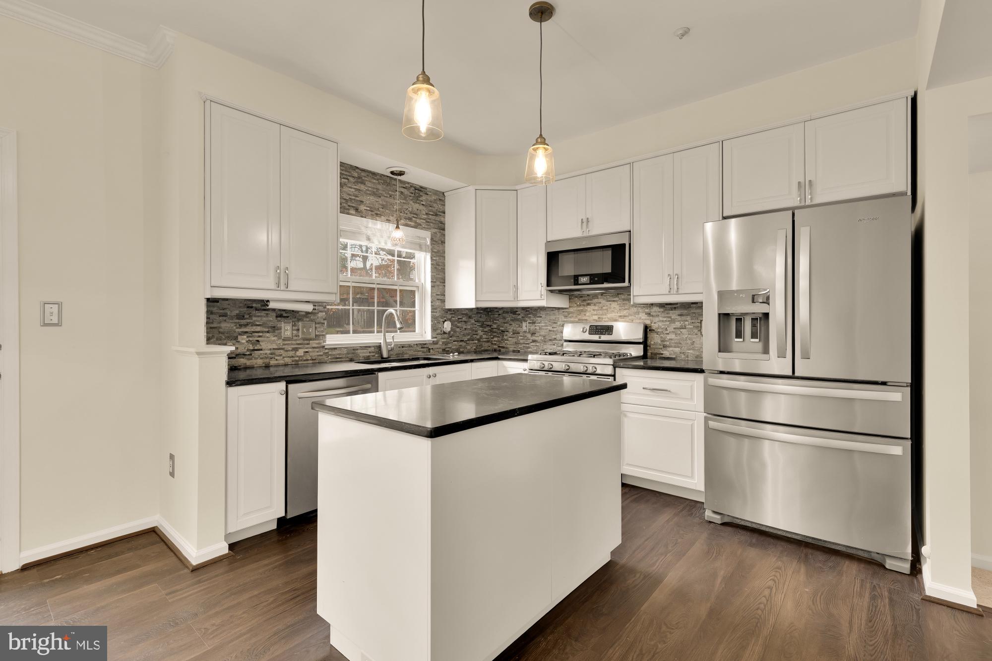 CLOVERLEAF TOWNHOMES - Residential