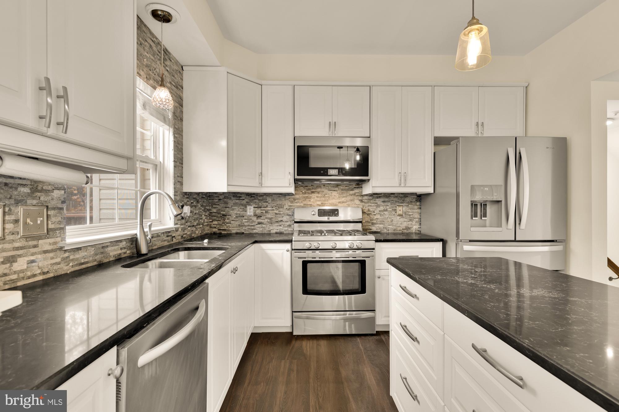 CLOVERLEAF TOWNHOMES - Residential