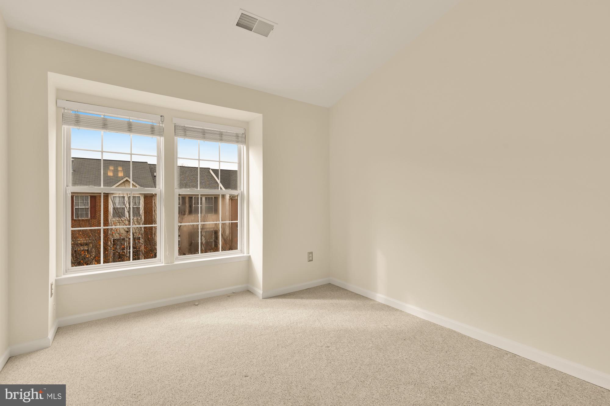 CLOVERLEAF TOWNHOMES - Residential