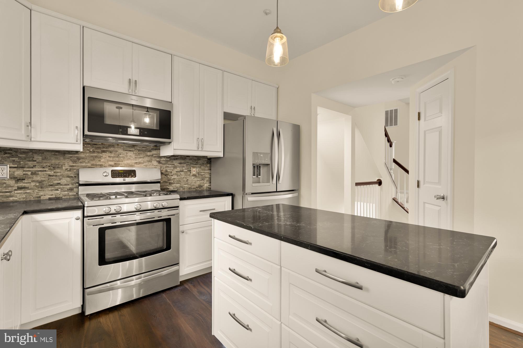 CLOVERLEAF TOWNHOMES - Residential