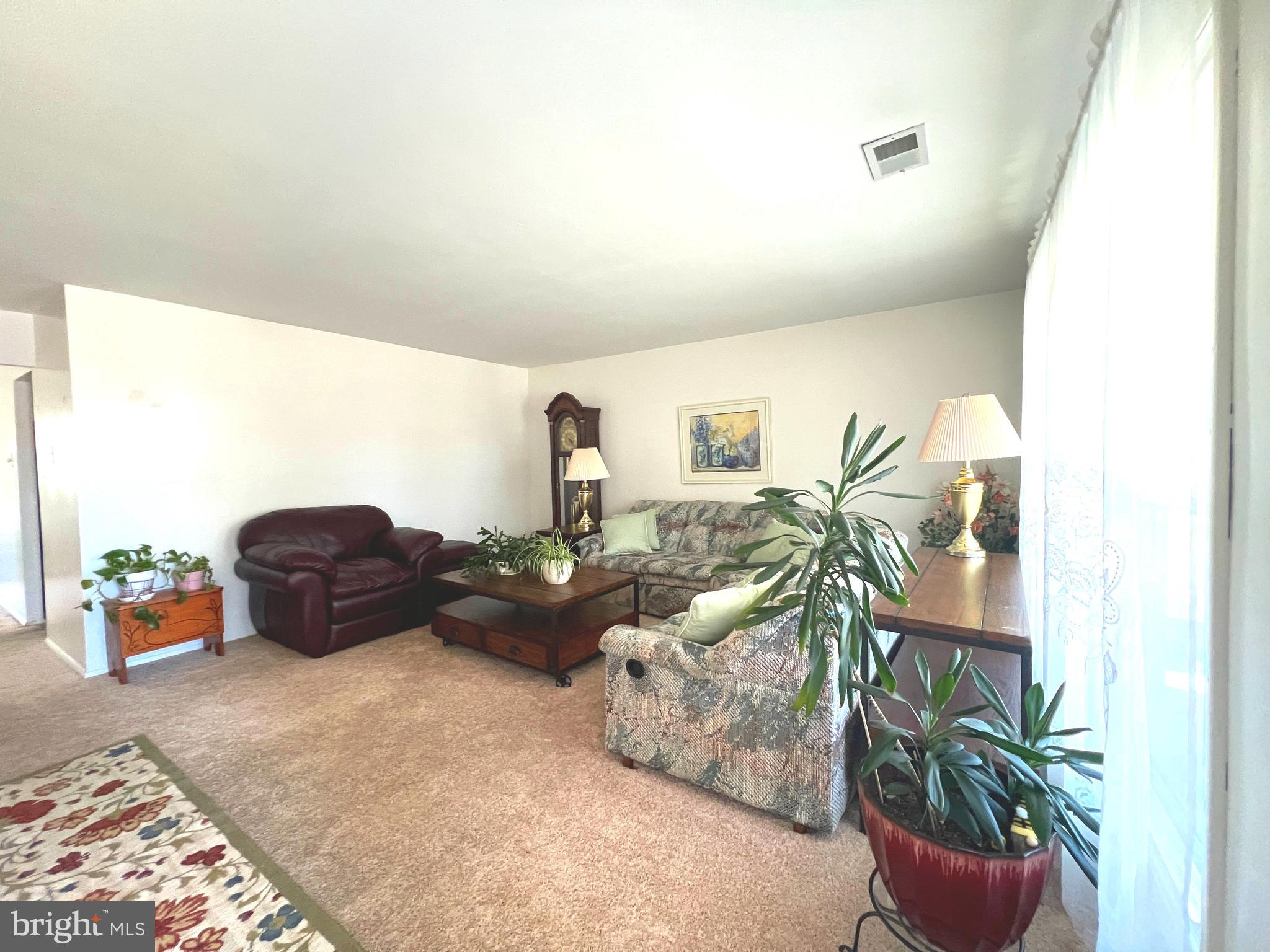 THE PROVINCES - Residential