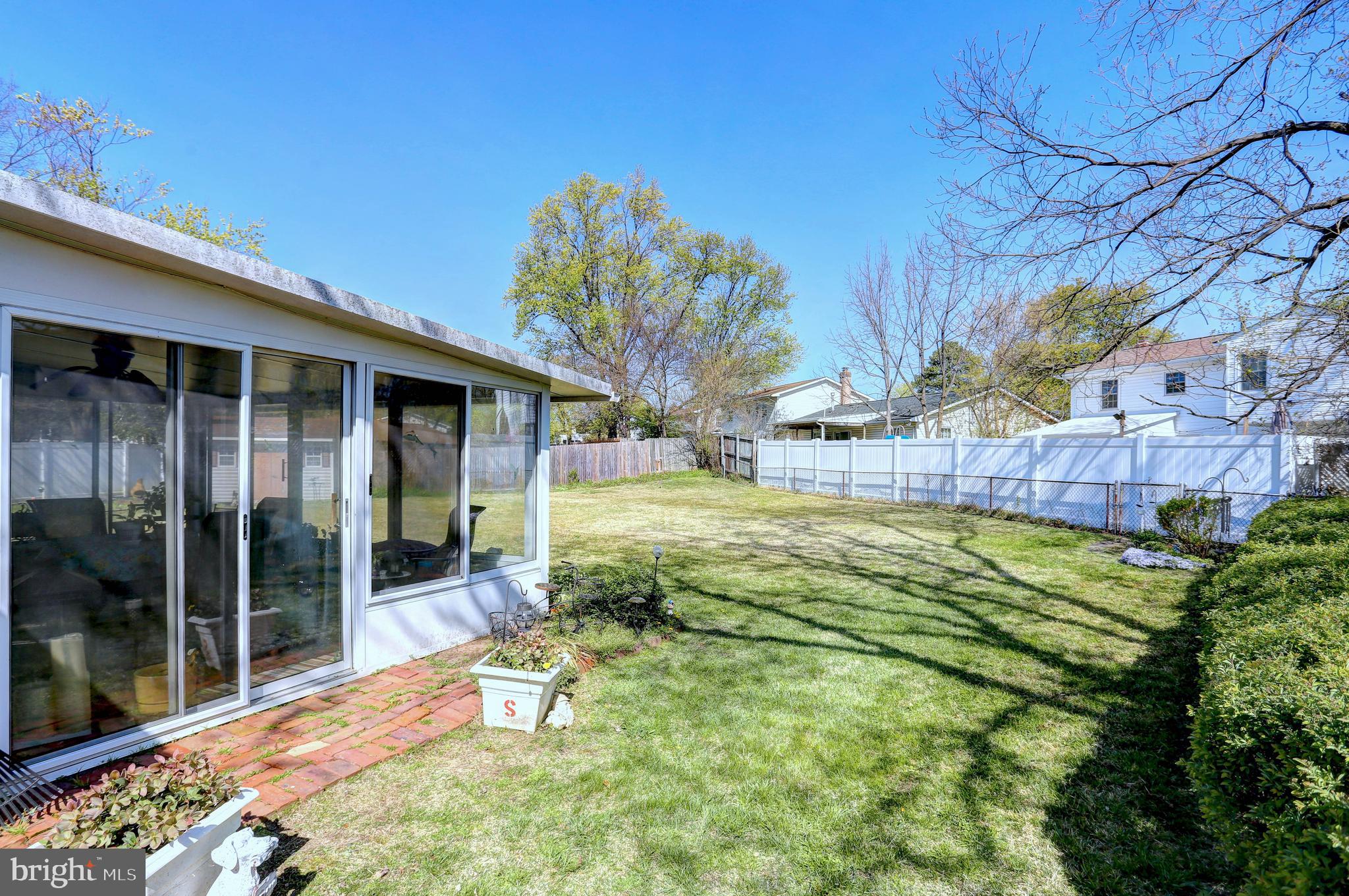 THE PROVINCES - Residential