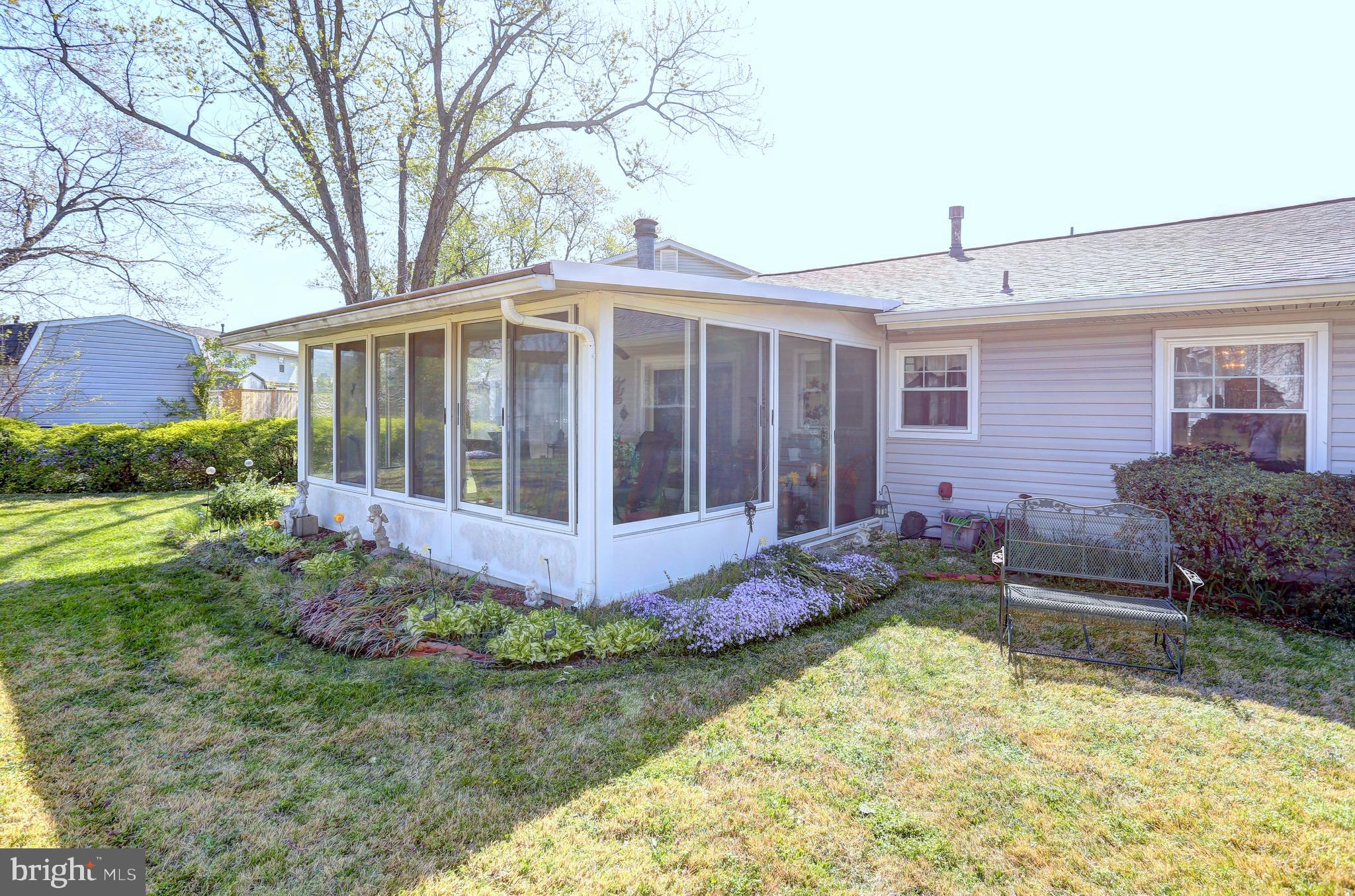 THE PROVINCES - Residential