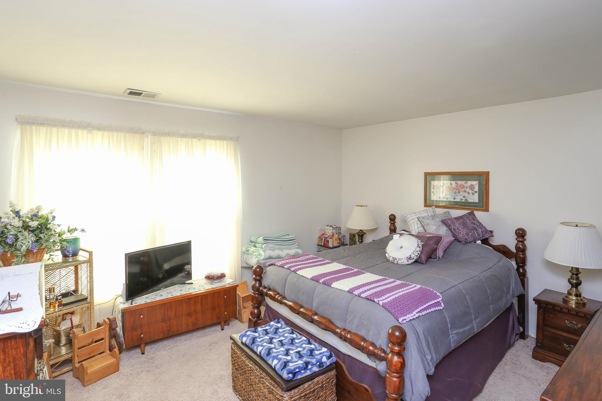 THE PROVINCES - Residential