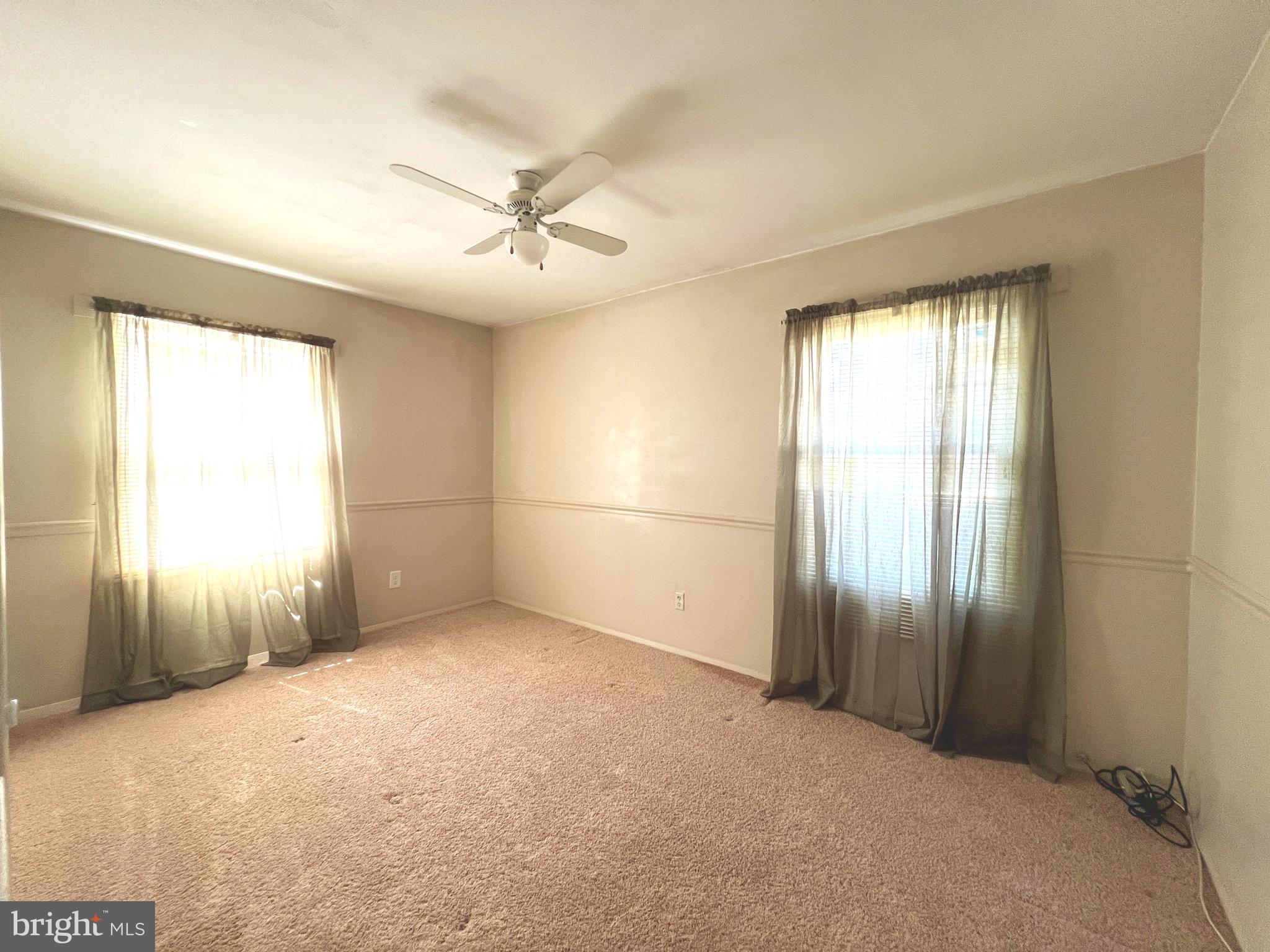 THE PROVINCES - Residential