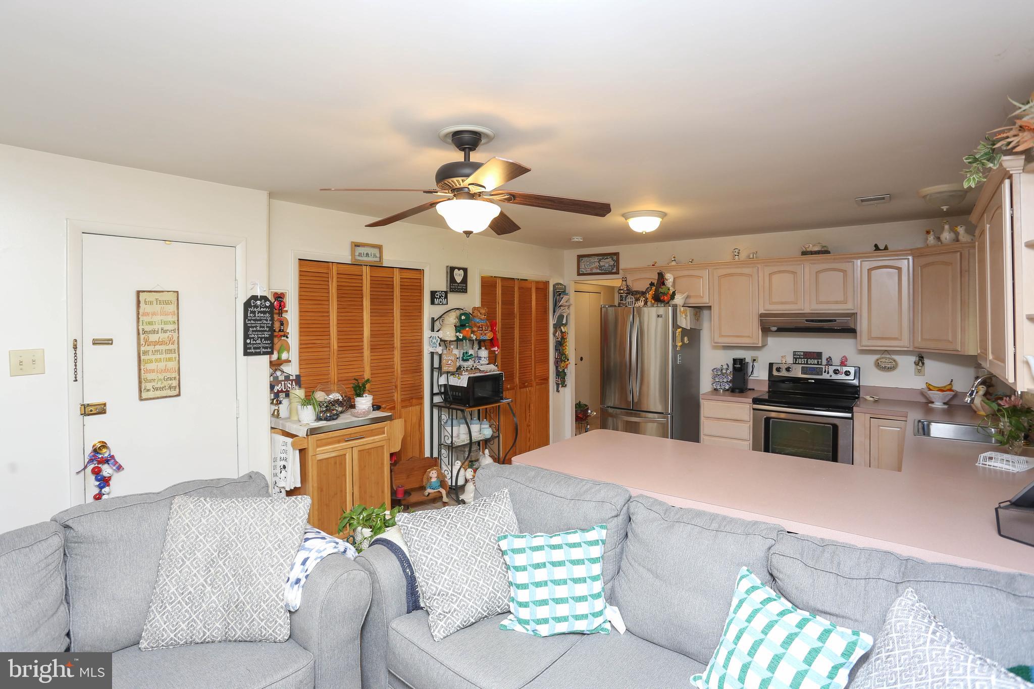 THE PROVINCES - Residential