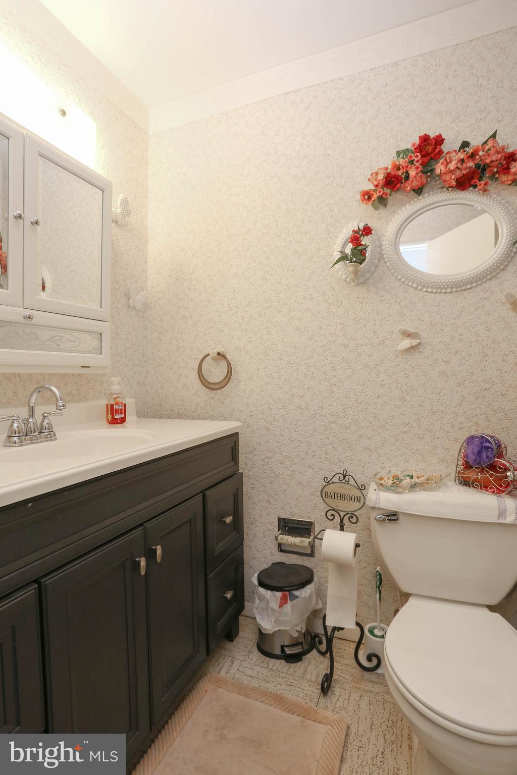 THE PROVINCES - Residential