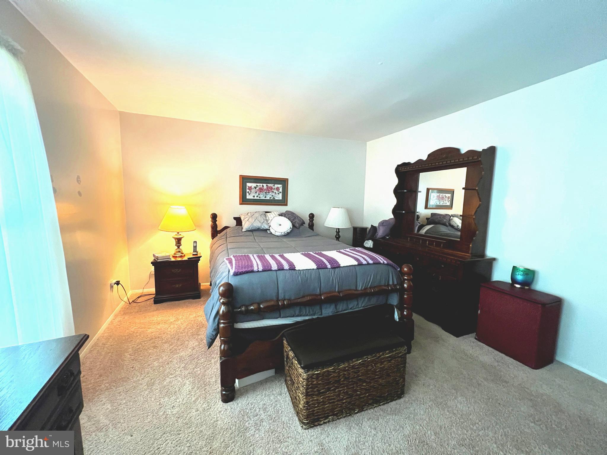 THE PROVINCES - Residential