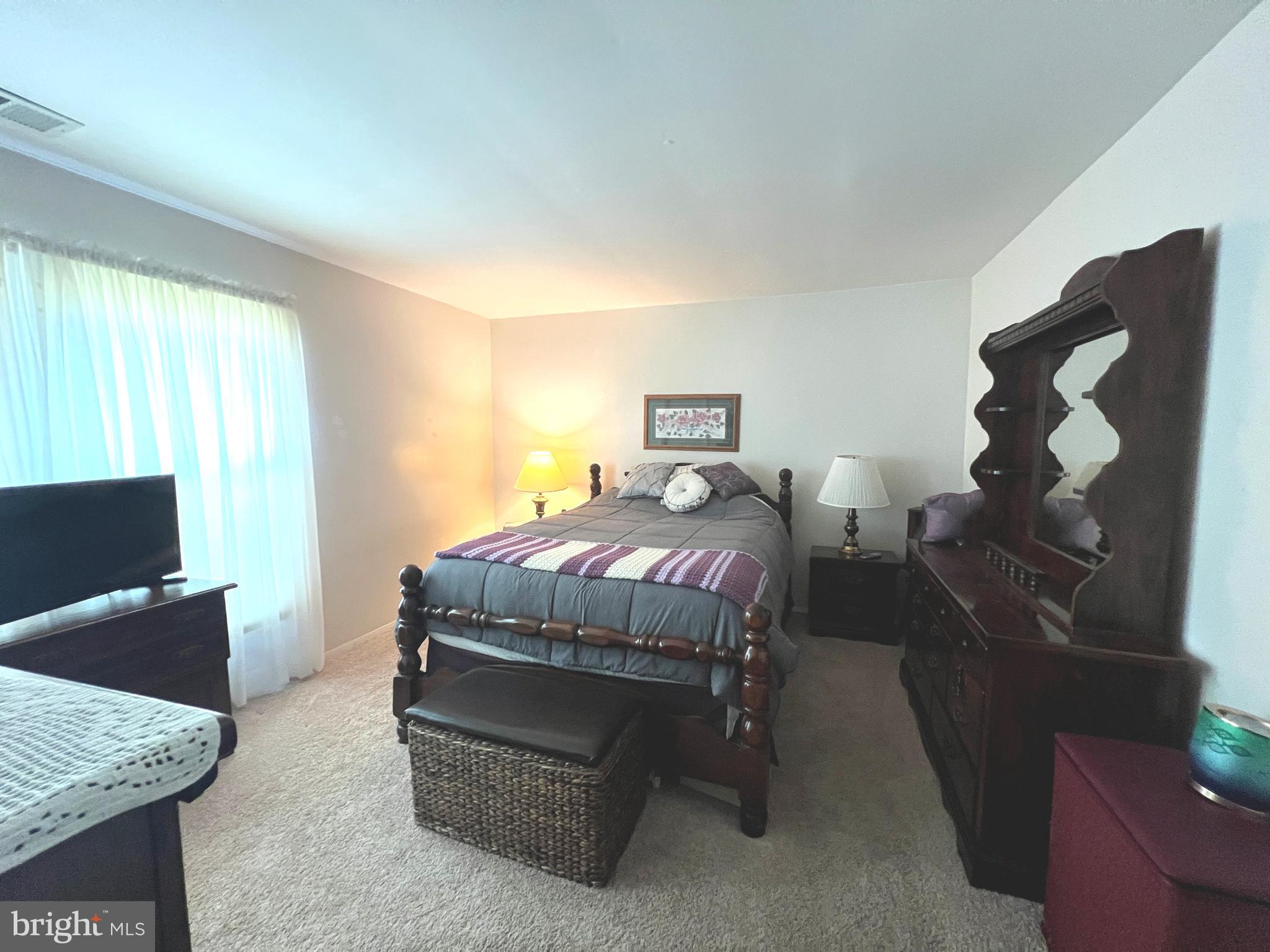 THE PROVINCES - Residential