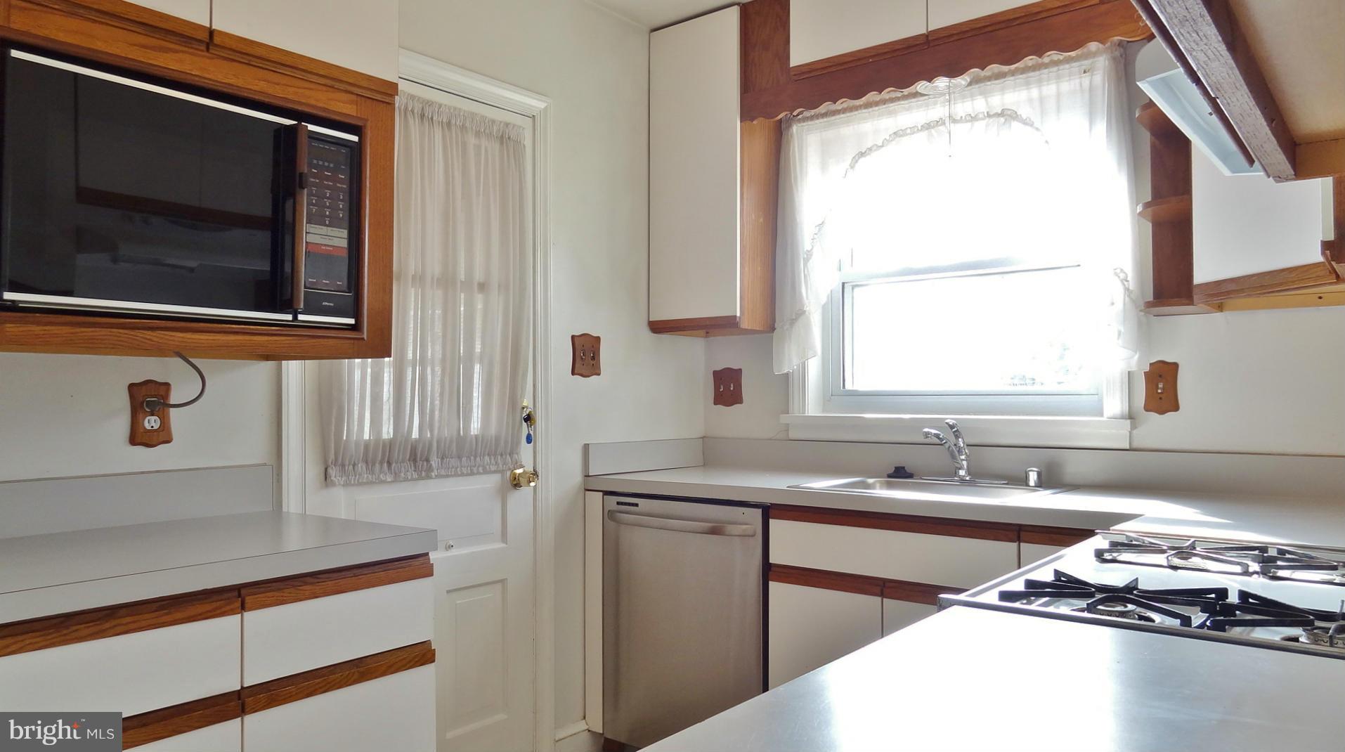 COLESVILLE OUTSIDE - Residential