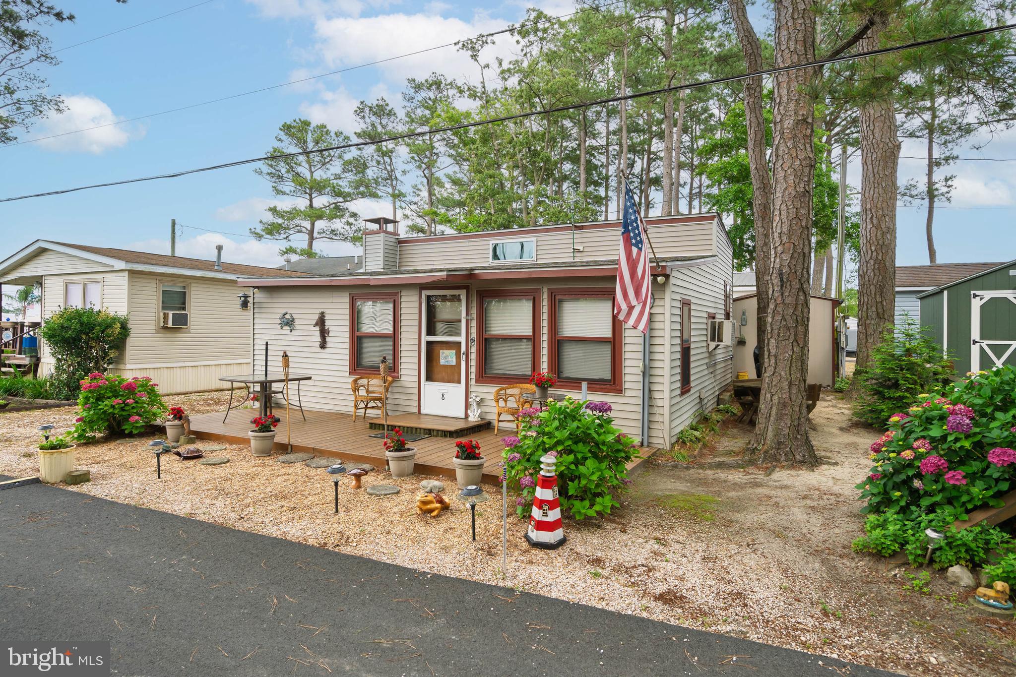 8 CLAM ROAD 13891