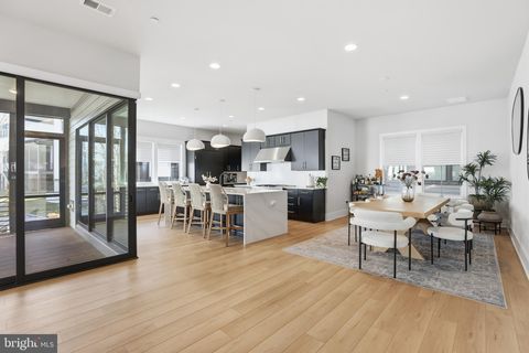 Photo of 9725 Lantana Way, BETHESDA, MD 20817 (MLS # MDMC2213656)