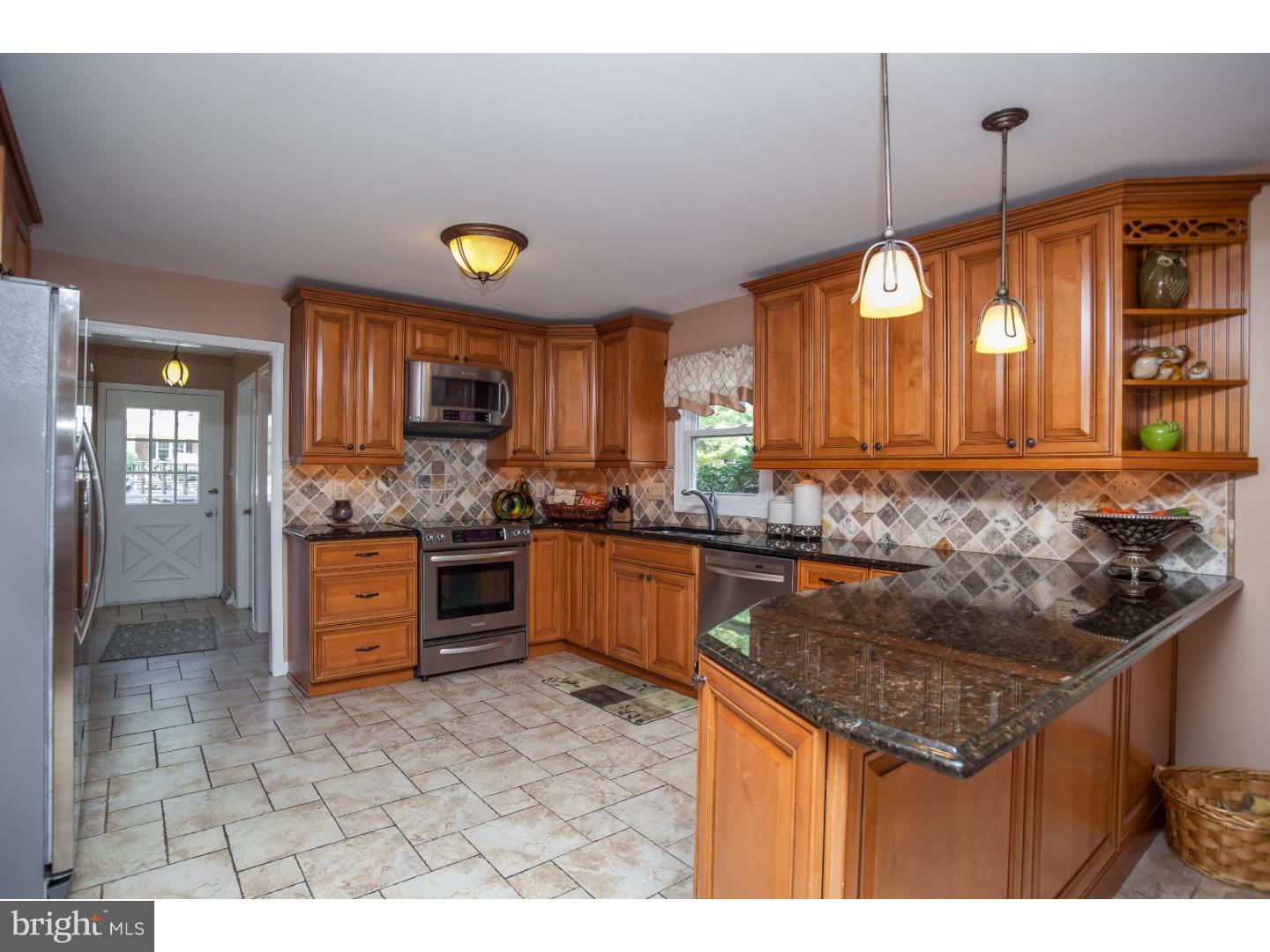 EDGEWOOD PARK - Residential