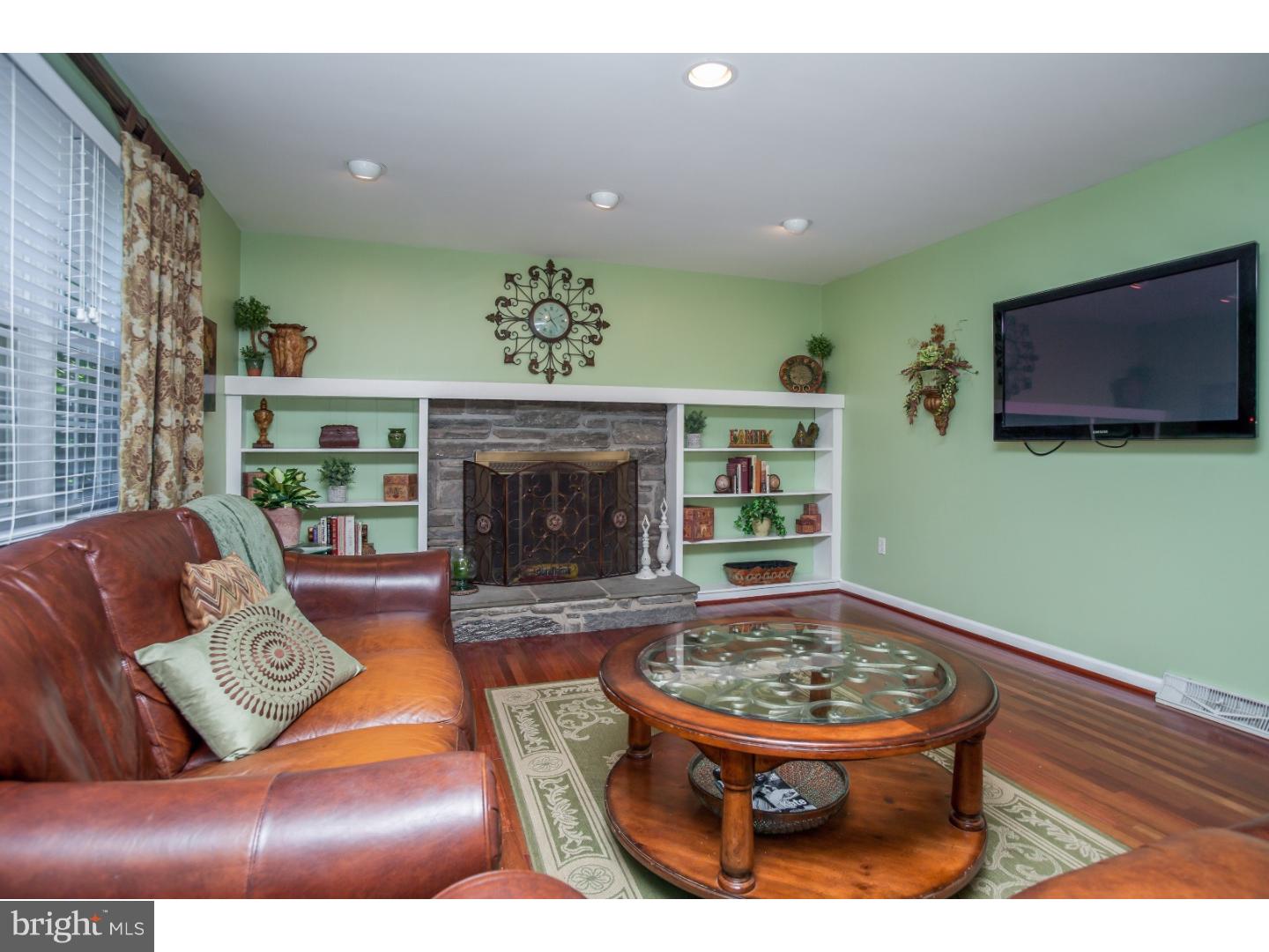 EDGEWOOD PARK - Residential