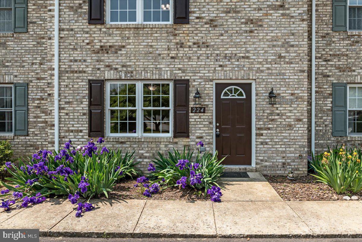 WATERBROOK - Residential