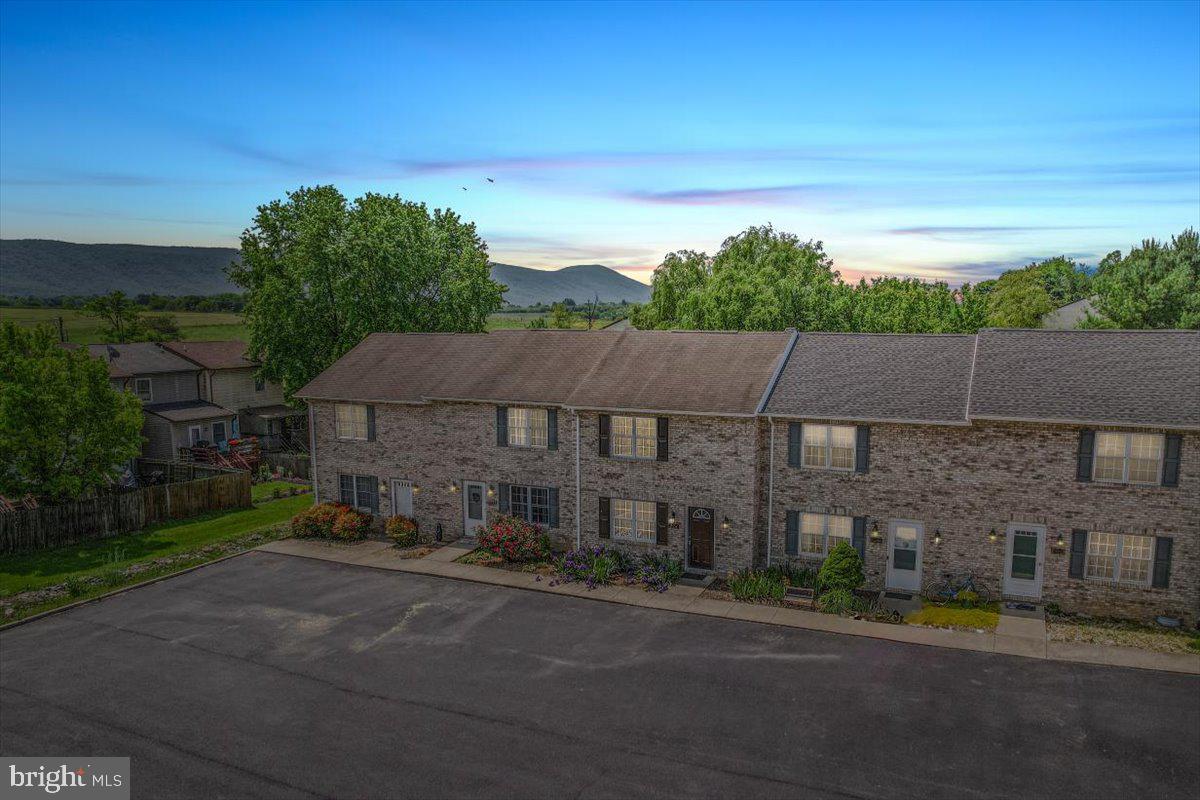 WATERBROOK - Residential