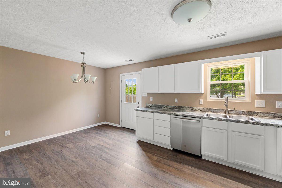 WATERBROOK - Residential