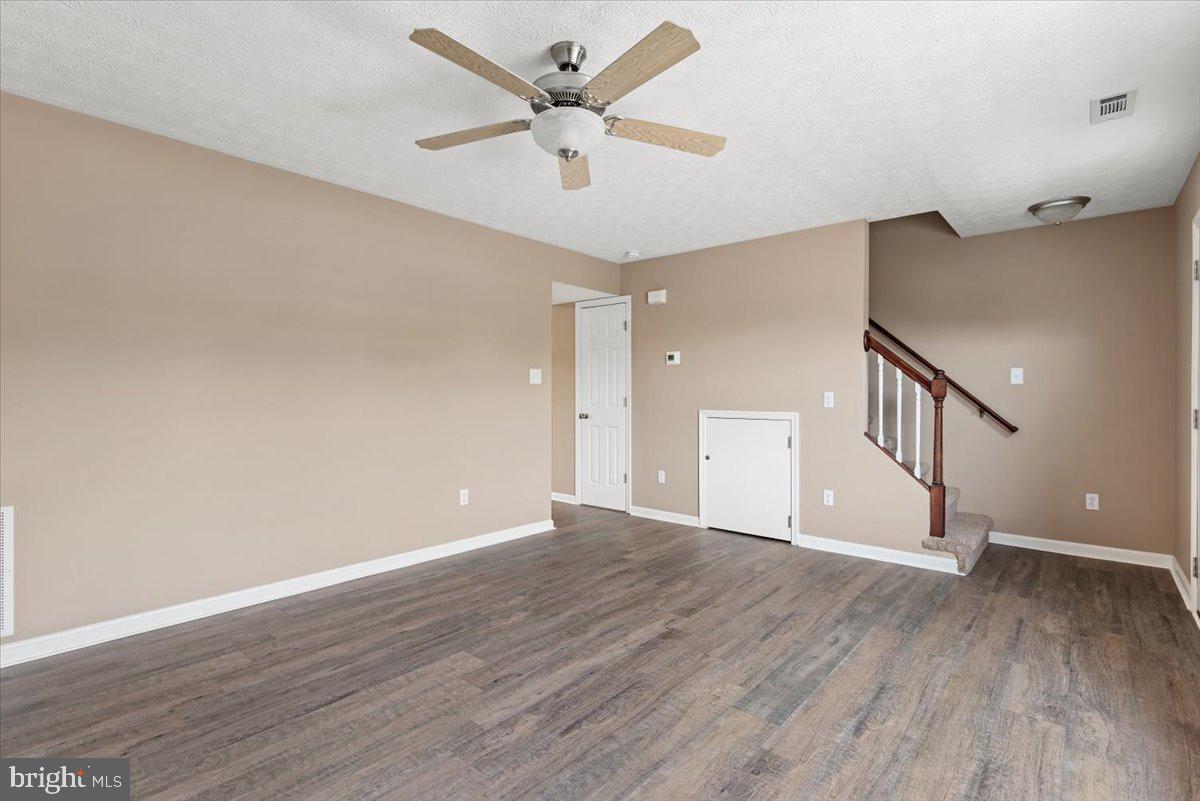 WATERBROOK - Residential