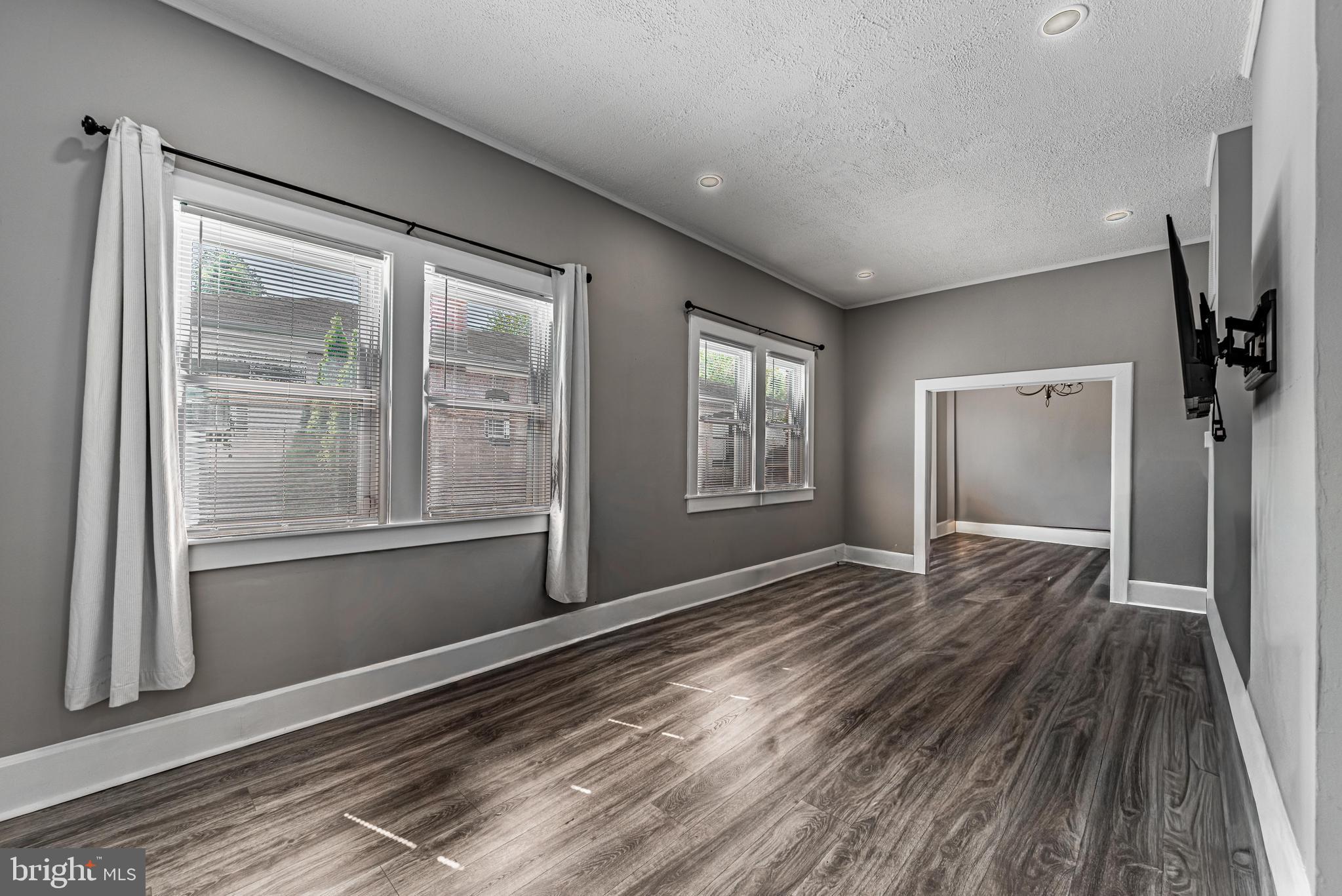 ROGNEL HEIGHTS - Residential