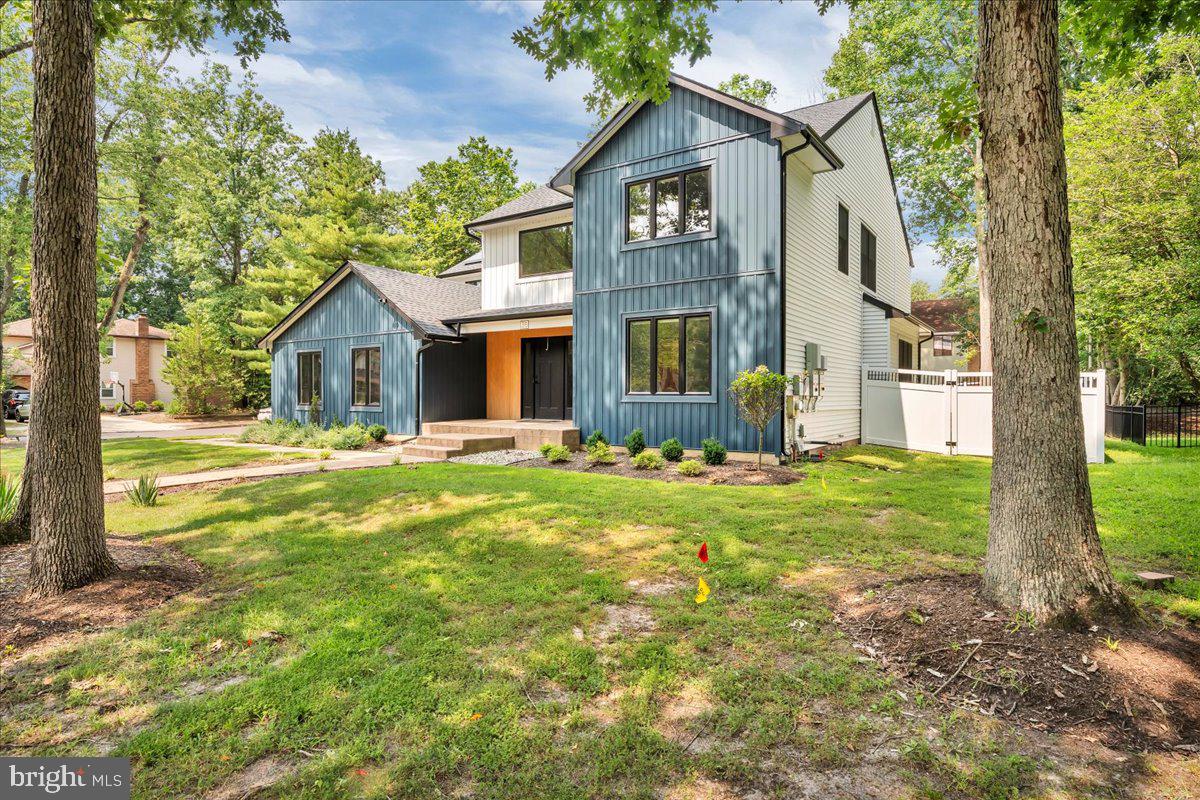 35 E RED OAK DRIVE