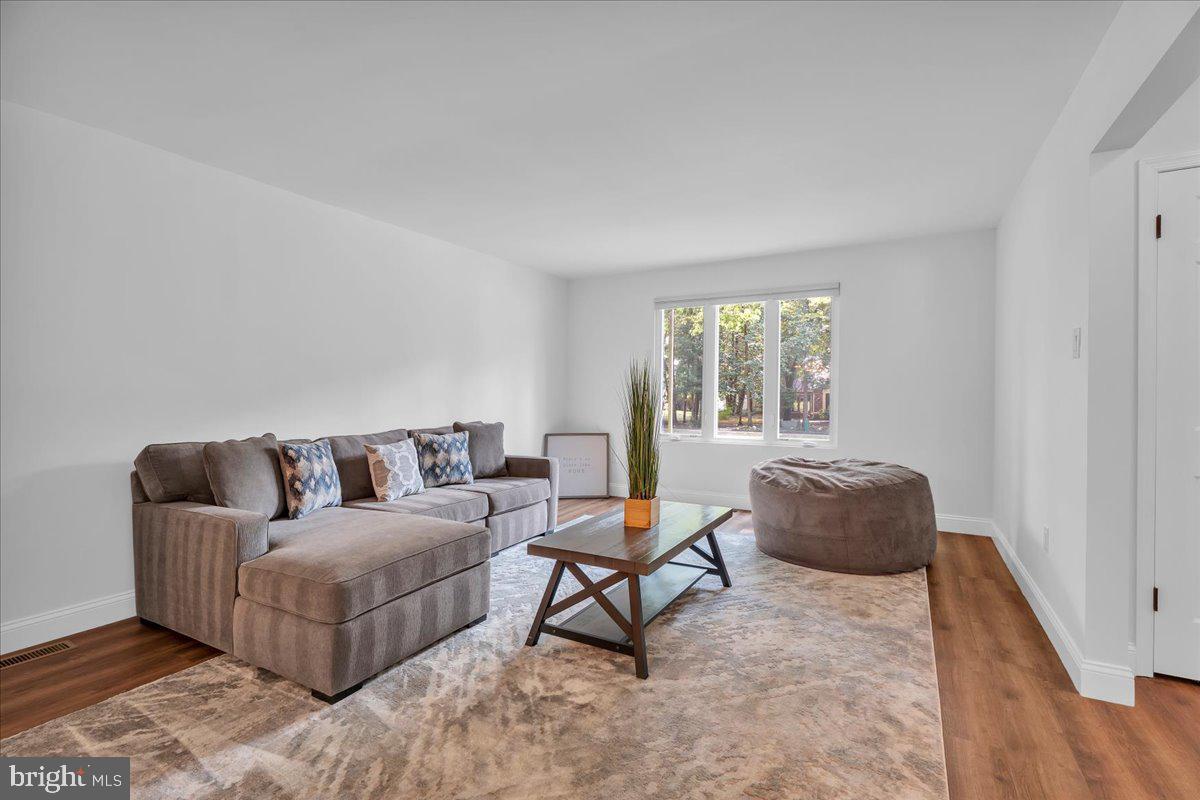 35 E RED OAK DRIVE