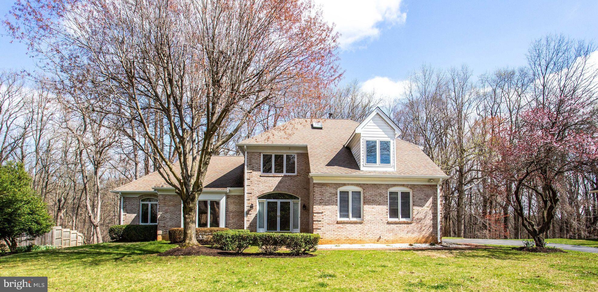 KENTSDALE ESTATES - Residential