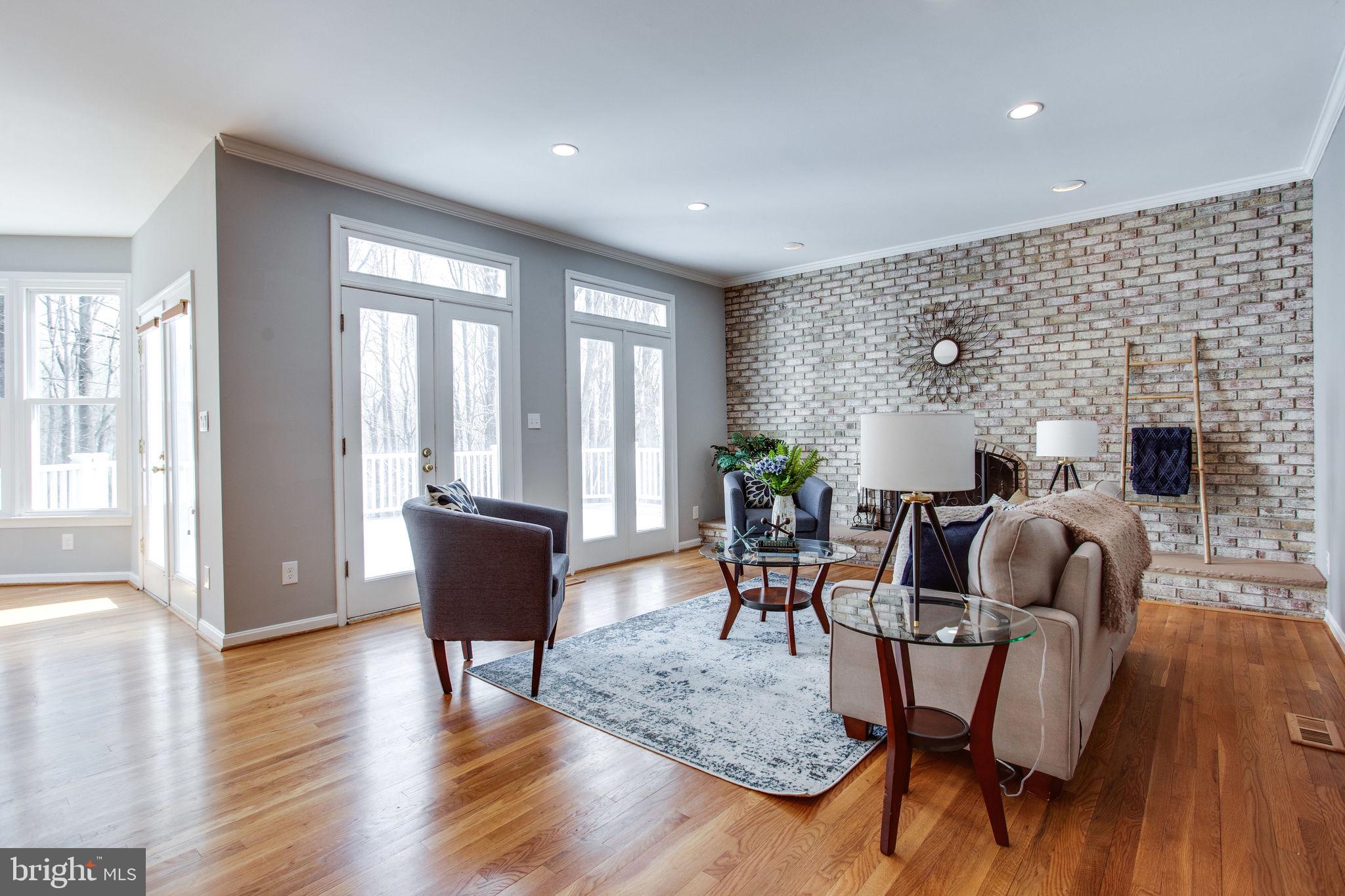 KENTSDALE ESTATES - Residential