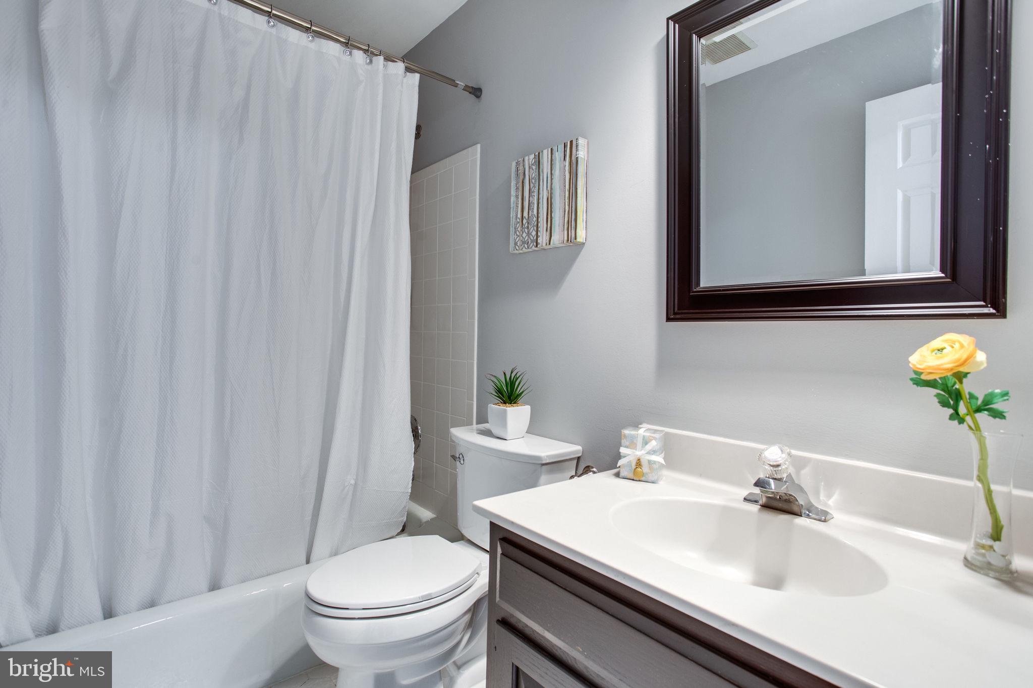 KENTSDALE ESTATES - Residential