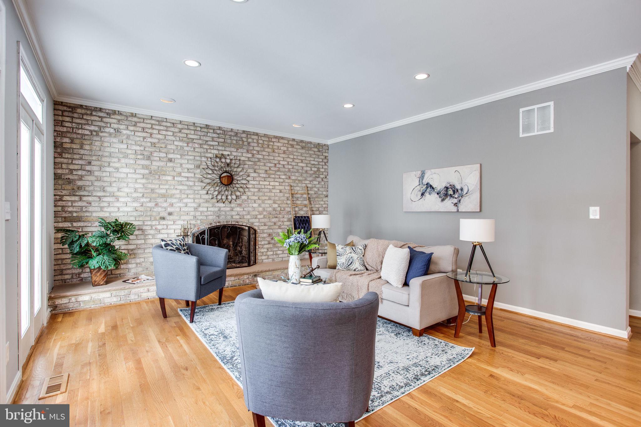 KENTSDALE ESTATES - Residential