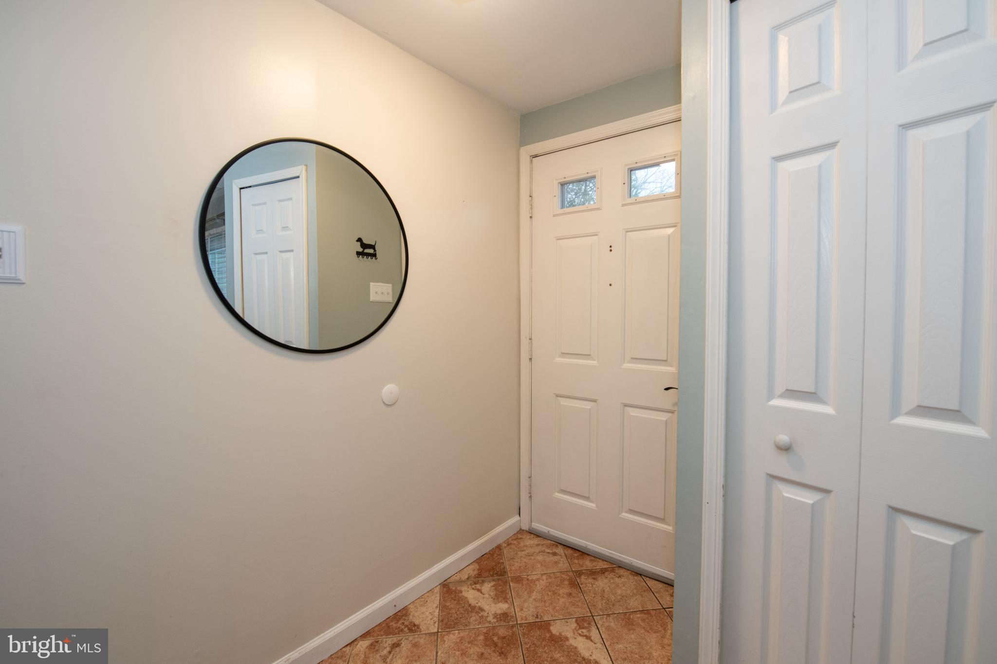 SAW MILL VALLEY - Residential