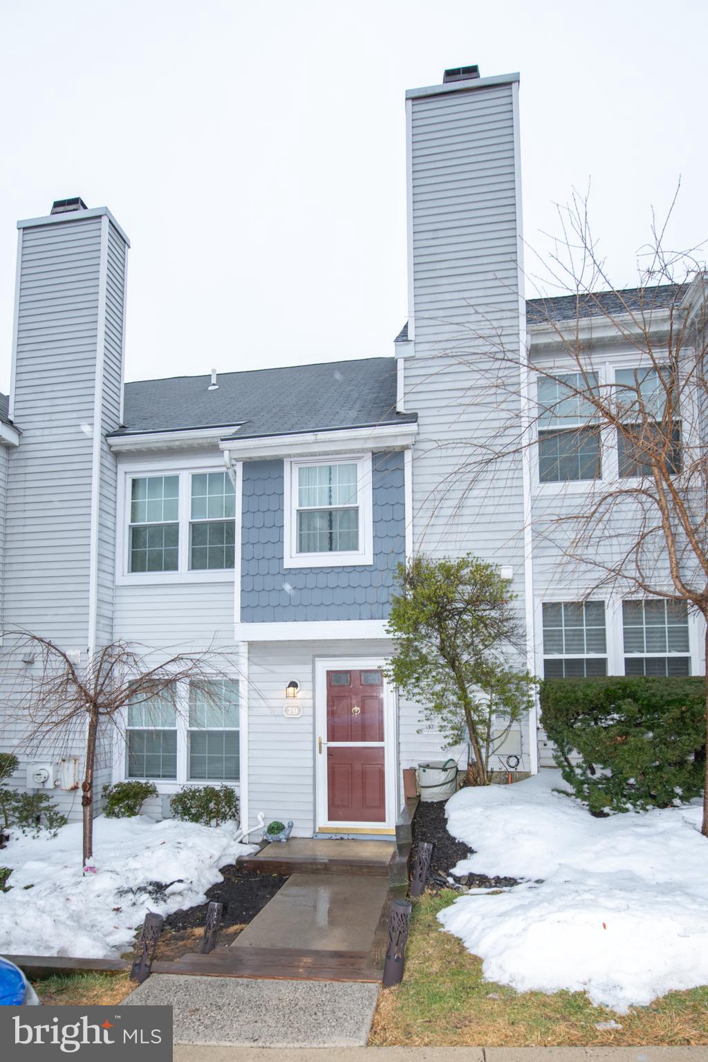 SAW MILL VALLEY - Residential