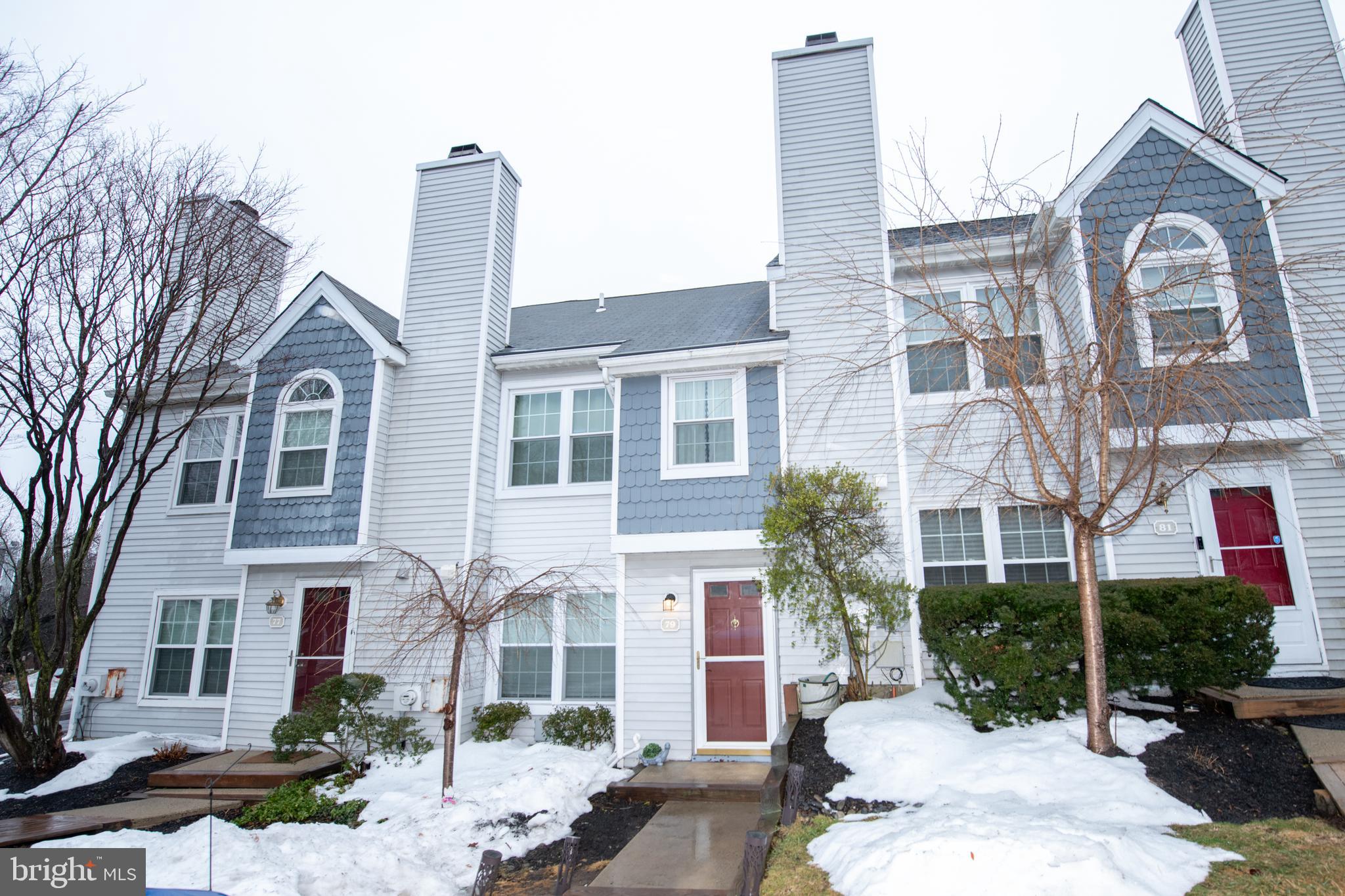 SAW MILL VALLEY - Residential