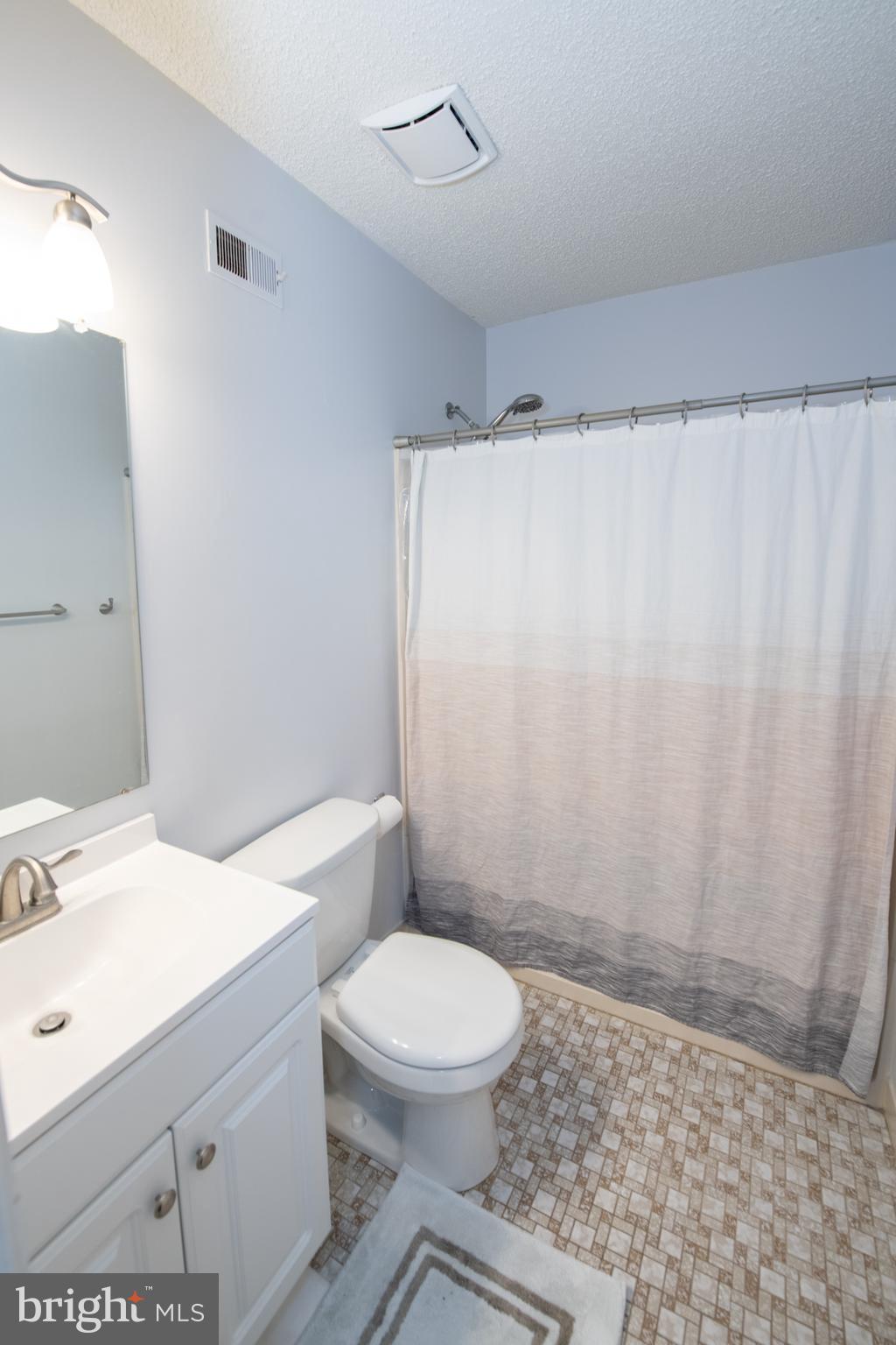 SAW MILL VALLEY - Residential